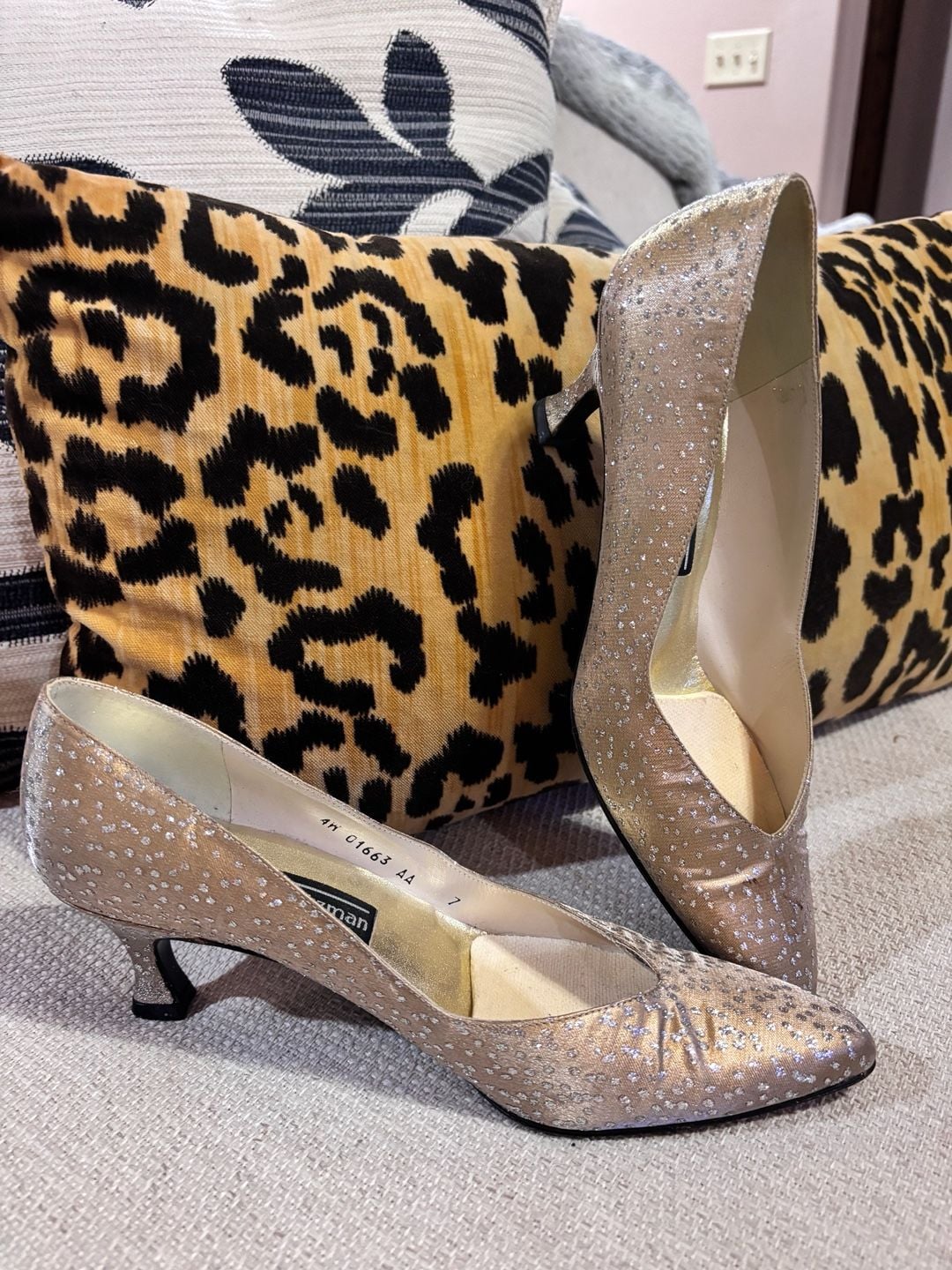 Product thumbnail 3