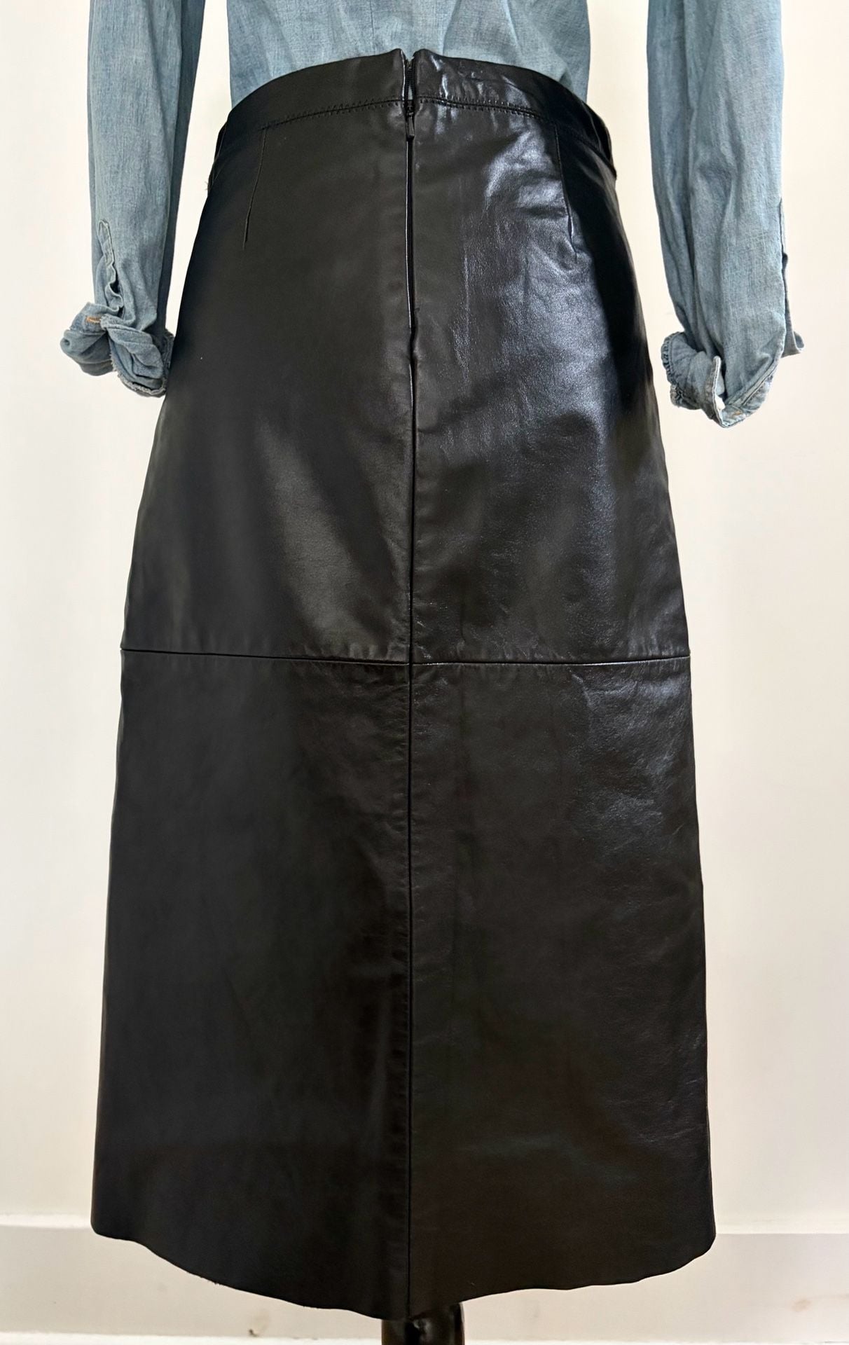 Vintage 2000 Y2K Black Real Leather Midi Skirt by Gap 5