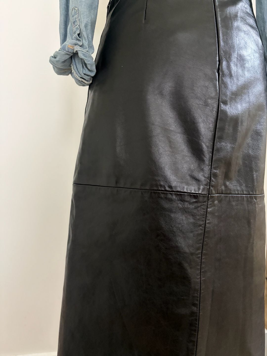 Vintage 2000 Y2K Black Real Leather Midi Skirt by Gap 8