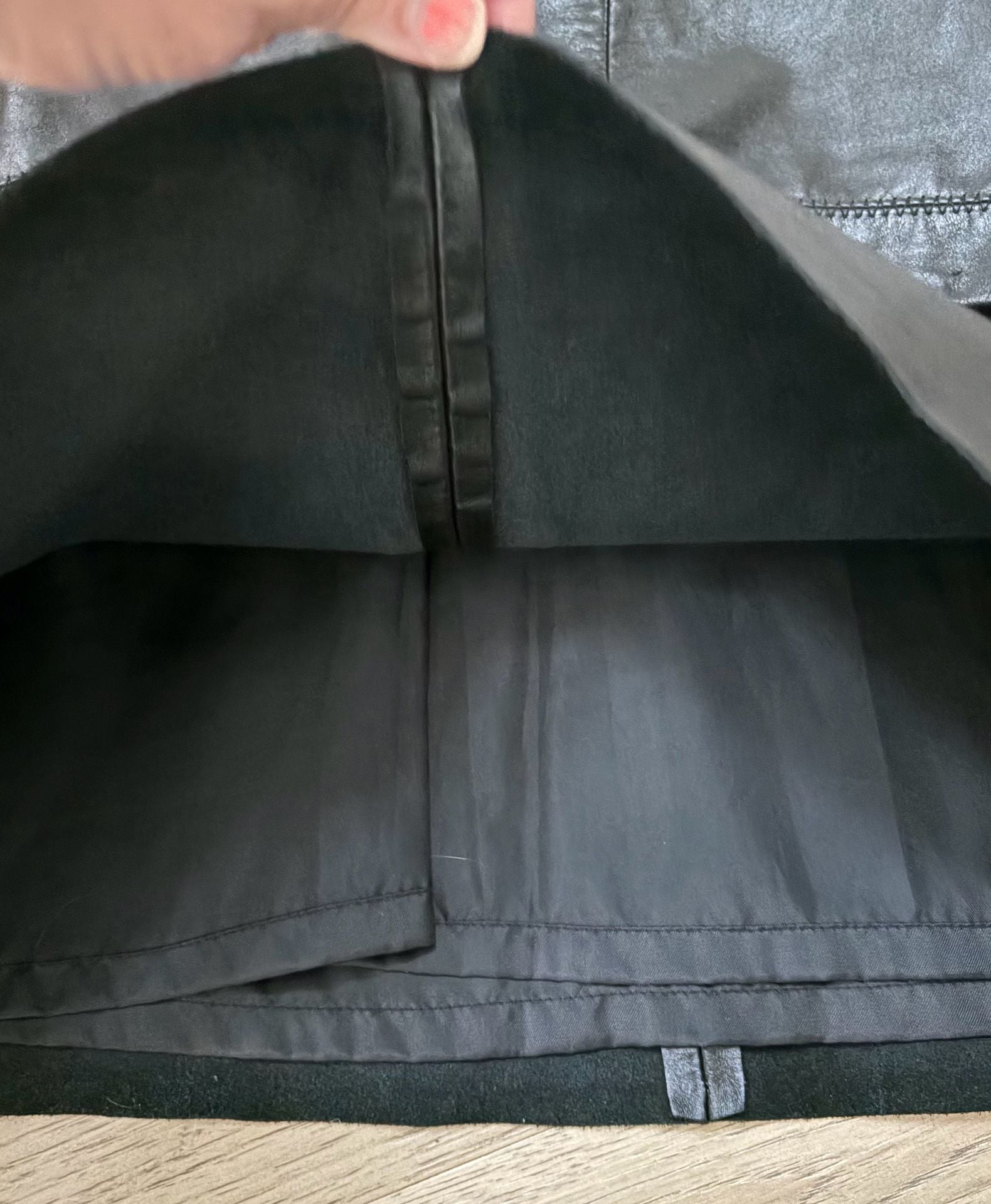 Vintage 2000 Y2K Black Real Leather Midi Skirt by Gap 12