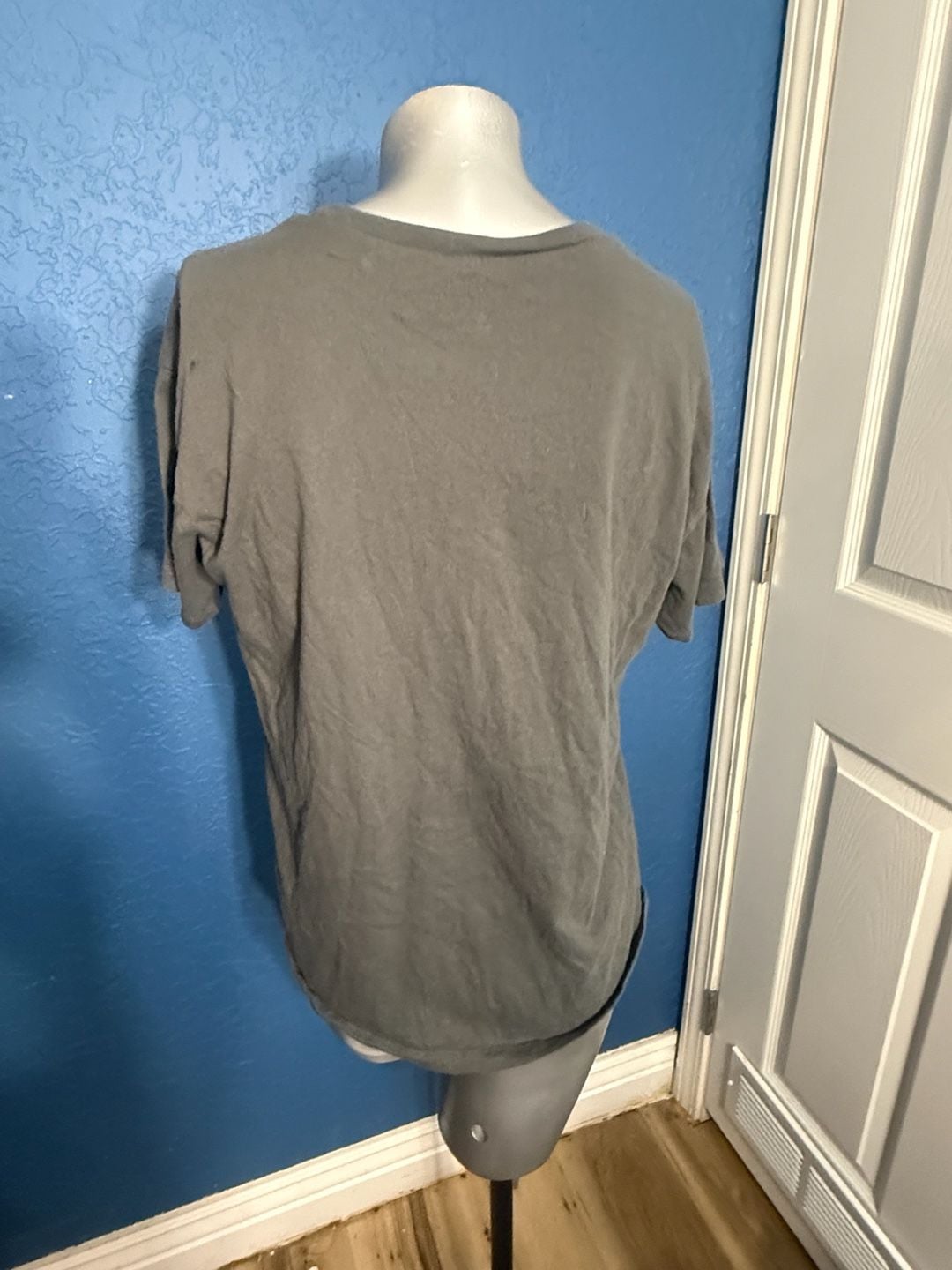 Grayson Threads Literally Just a Girl Graphic Tee Womens Large Gray Cotton 3