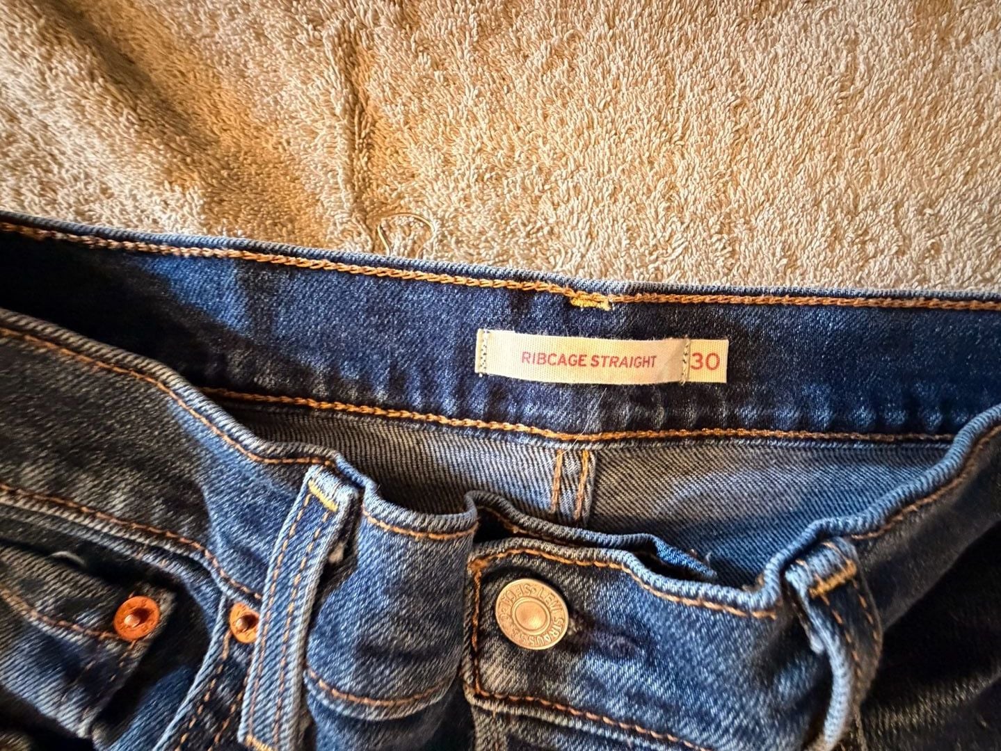 Levi's Ribcage Straight Jeans Size 30 Raw Hem Dark Wash 9