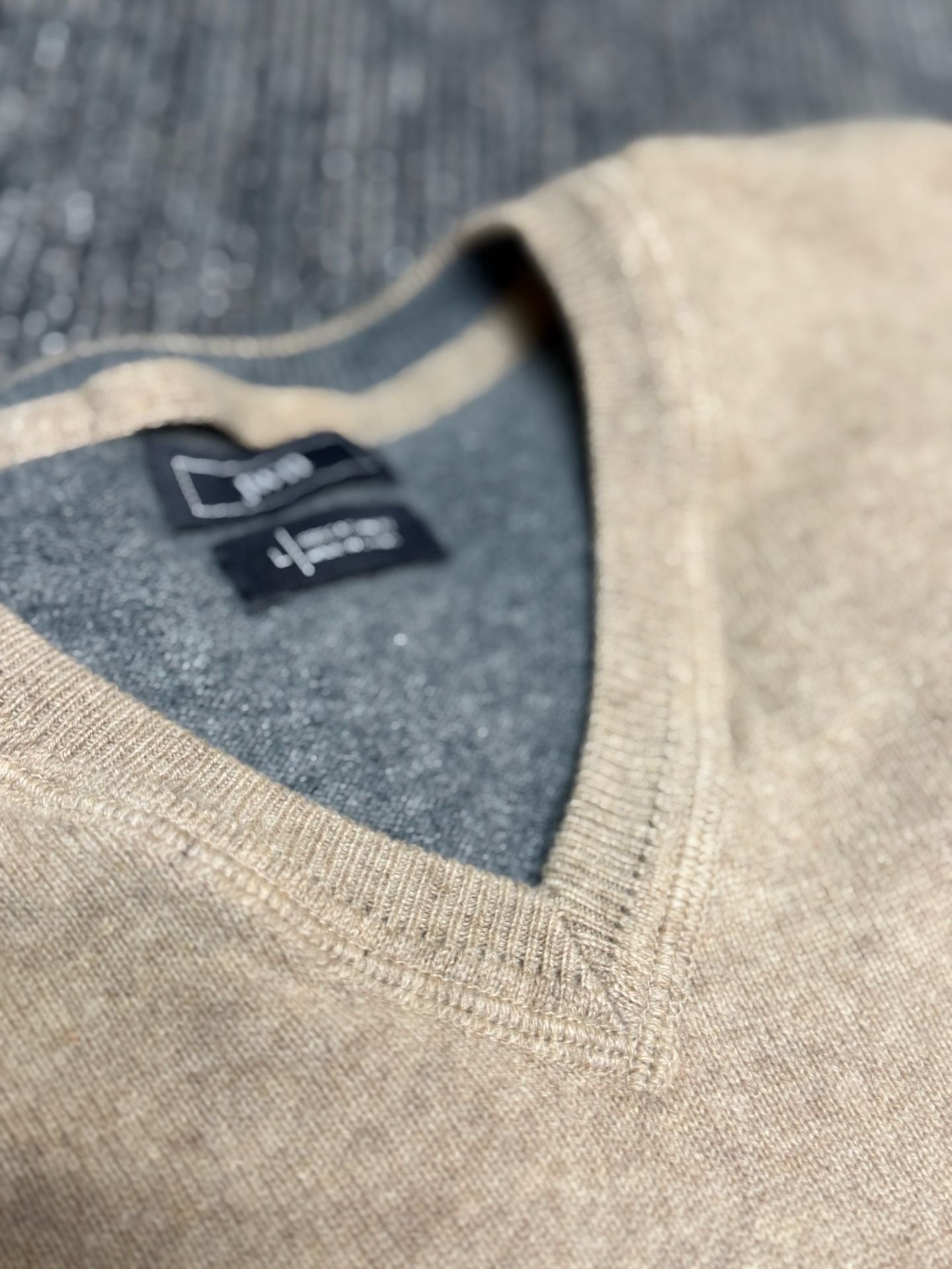 JWN V-Neck Cashmere Sweater Size L Tan 3