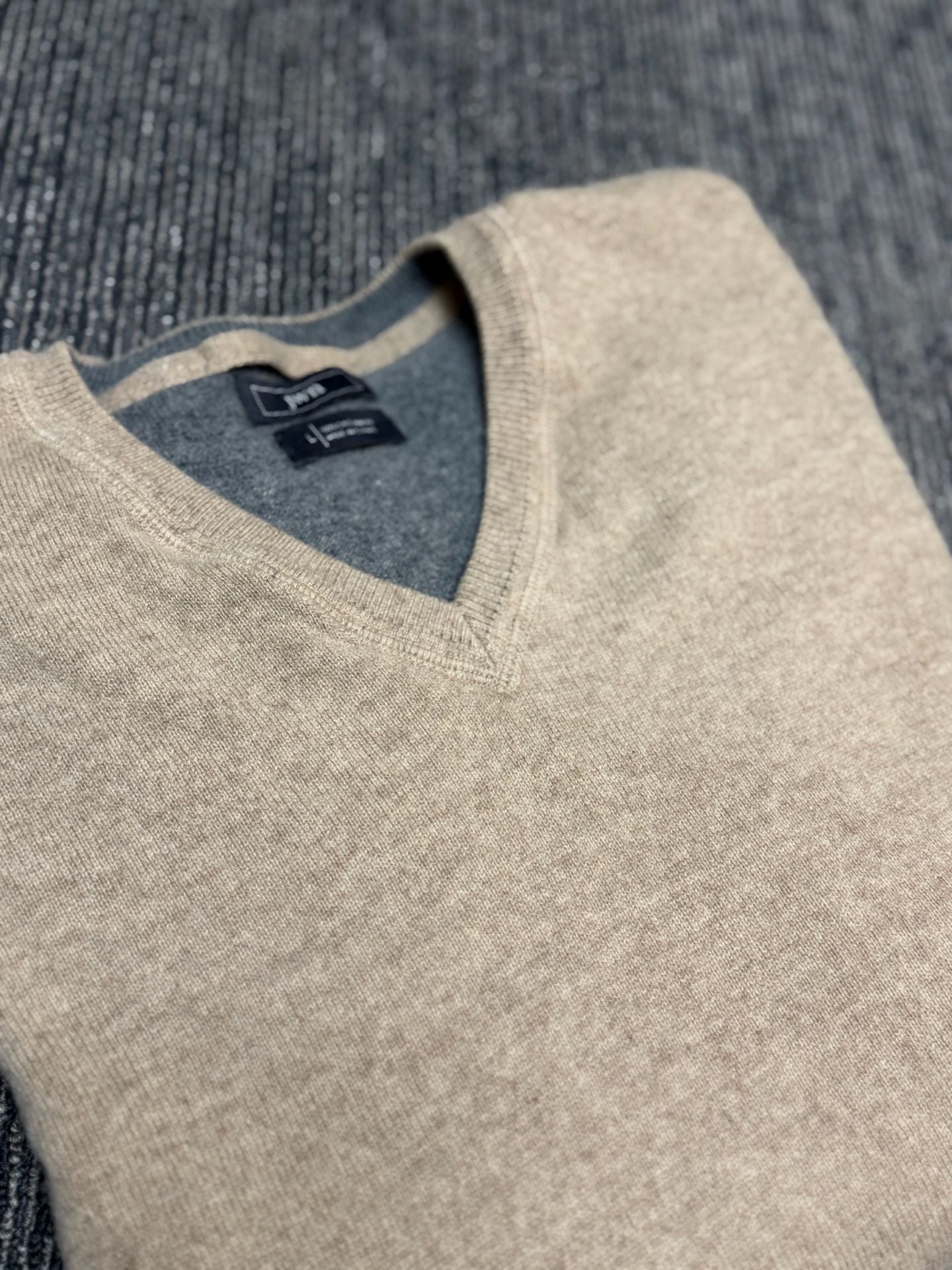 JWN V-Neck Cashmere Sweater Size L Tan 11