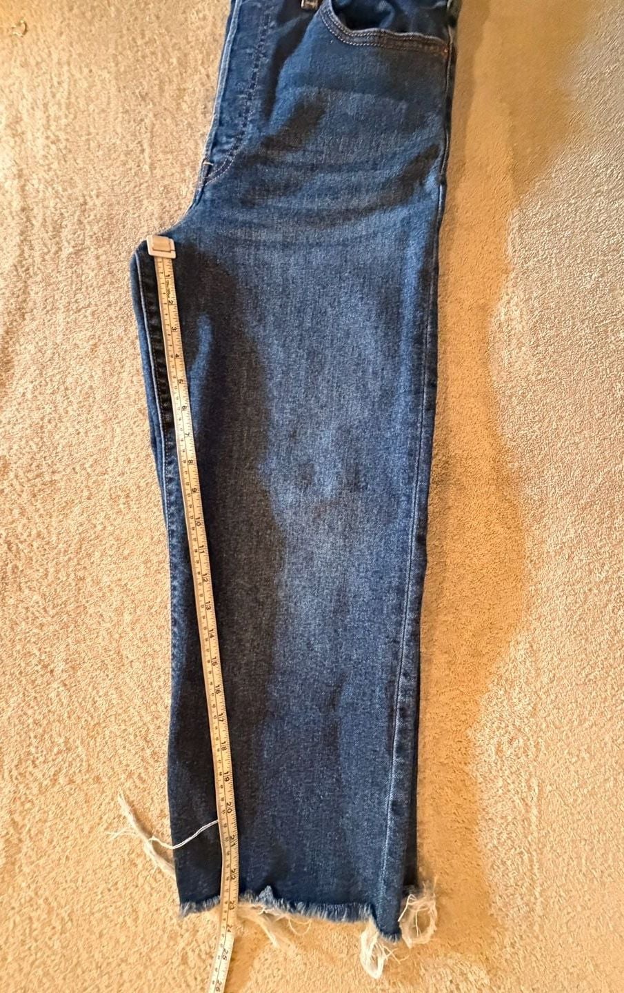 Levi's Ribcage Straight Jeans Size 30 Raw Hem Dark Wash 10