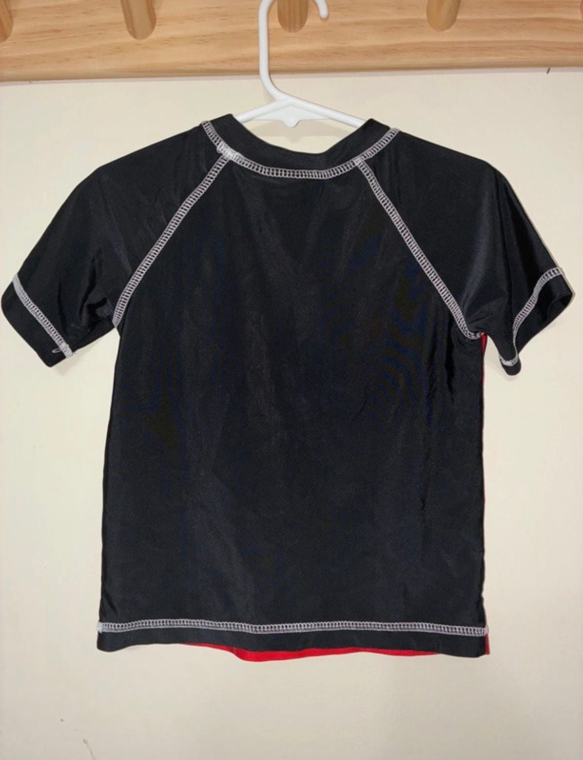 Disney Mickey Mouse Rash Guard Size 3T Red Black Swim Shirt 3