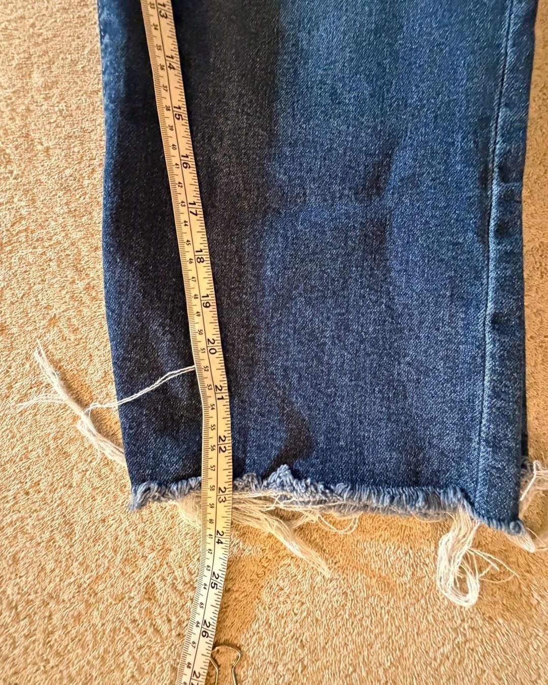 Levi's Ribcage Straight Jeans Size 30 Raw Hem Dark Wash 8