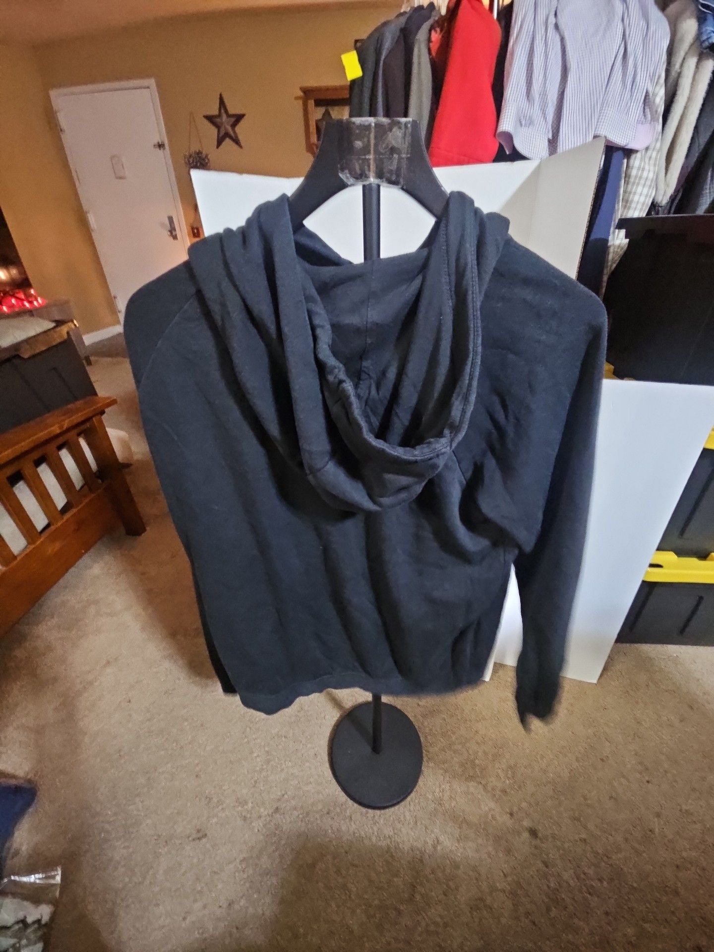 Nike Basketball Graphic Hoodie Size L Black Orange women 3