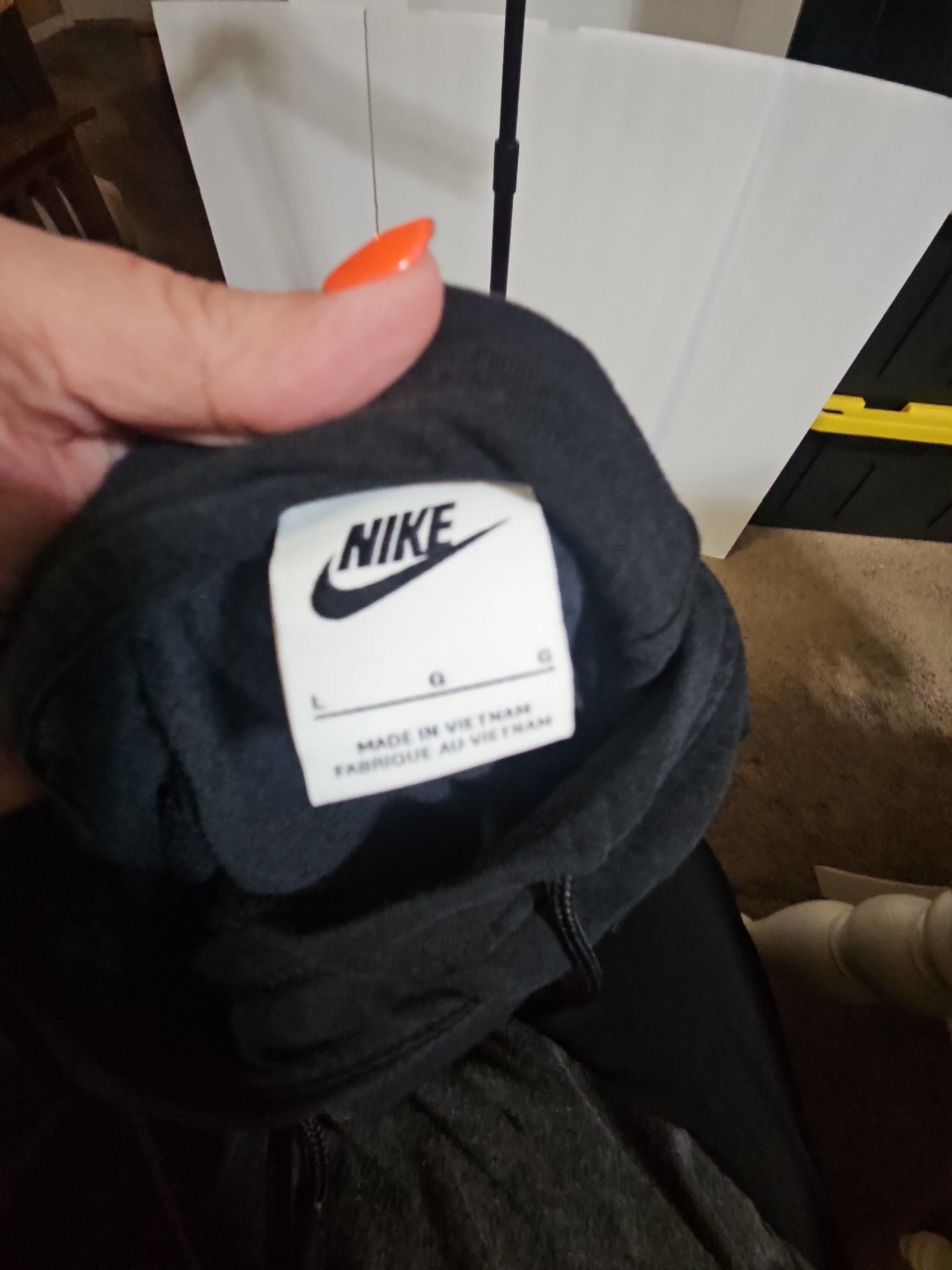 Nike Basketball Graphic Hoodie Size L Black Orange women 4