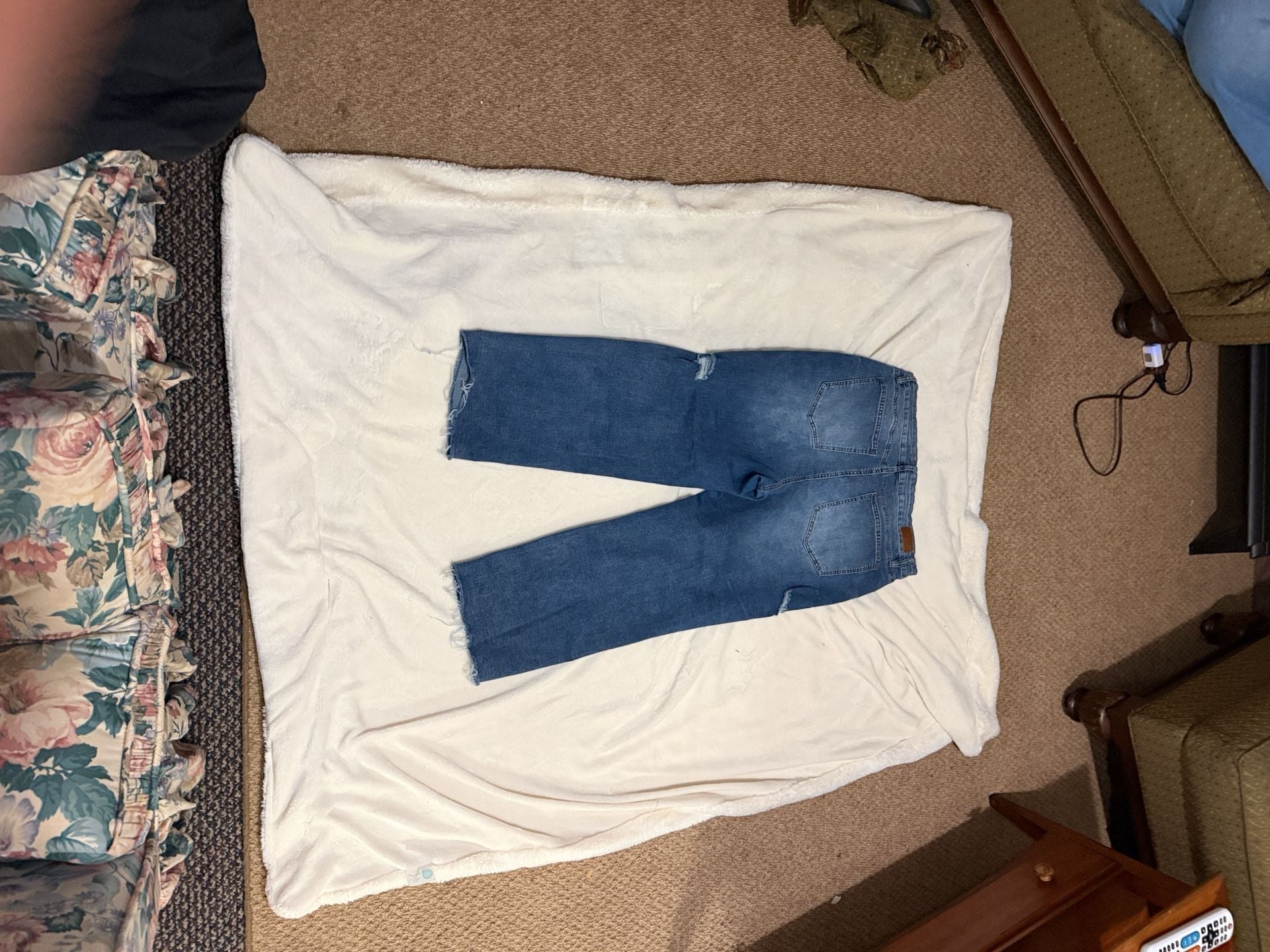 Dollhouse Distressed Straight Leg Jeans Size 18W 6