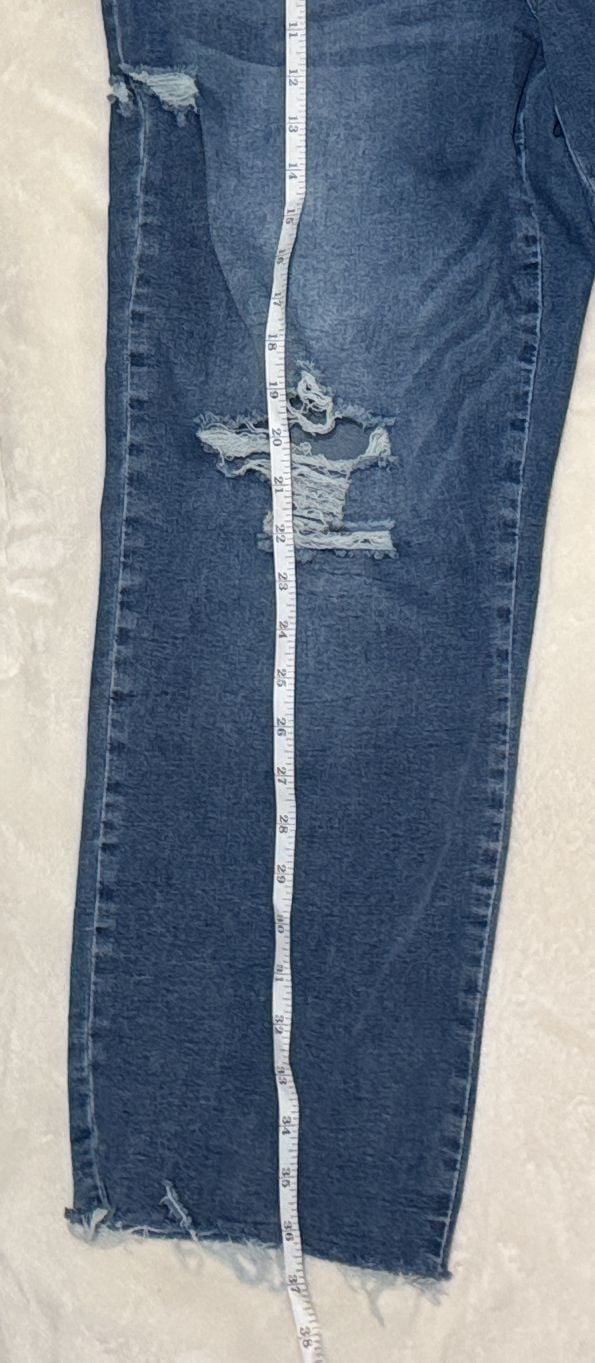 Dollhouse Distressed Straight Leg Jeans Size 18W 5