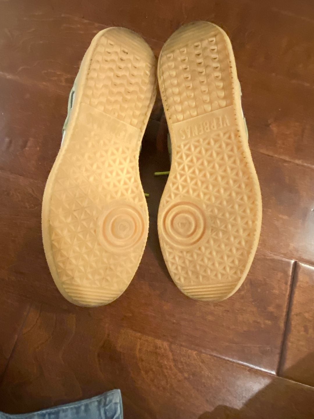 Verbenas Sneakers Size 40 Green Leather Suede Gum Sole 5