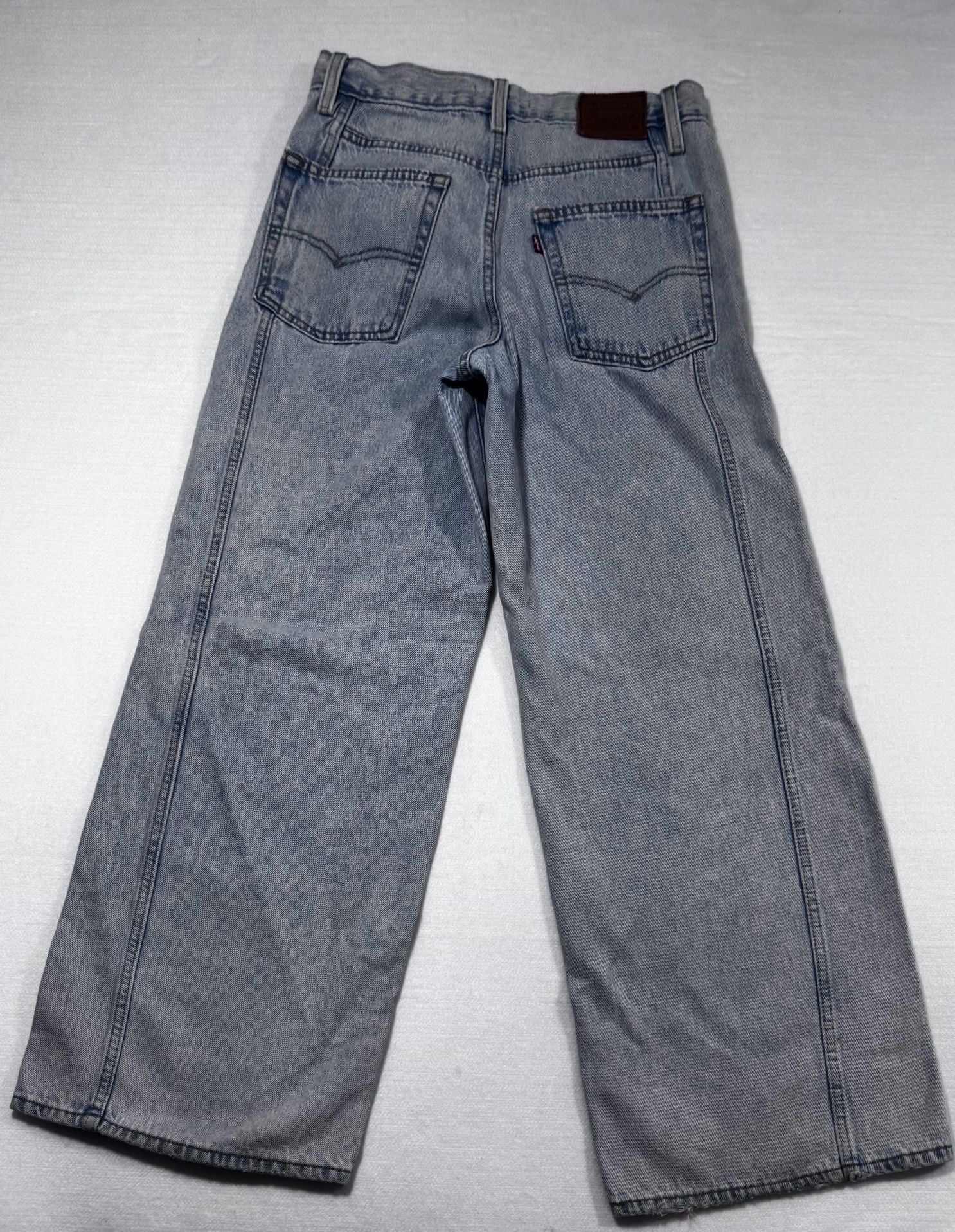 Levi’s Ribcage Wide Leg Jeans Women’s Size 25 Light Wash Blue Denim 15