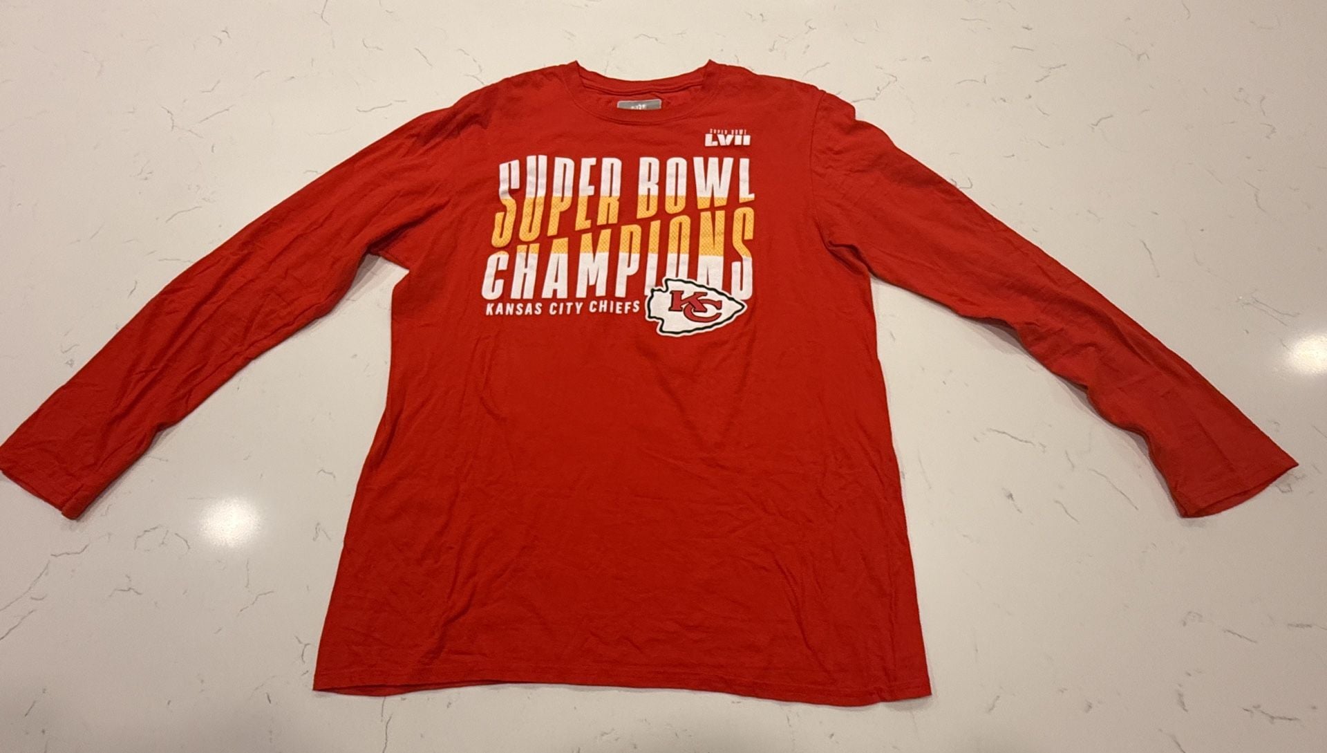 NFL Kansas City Chiefs Super Bowl LVII Champions Long Sleeve Shirt Medium 2