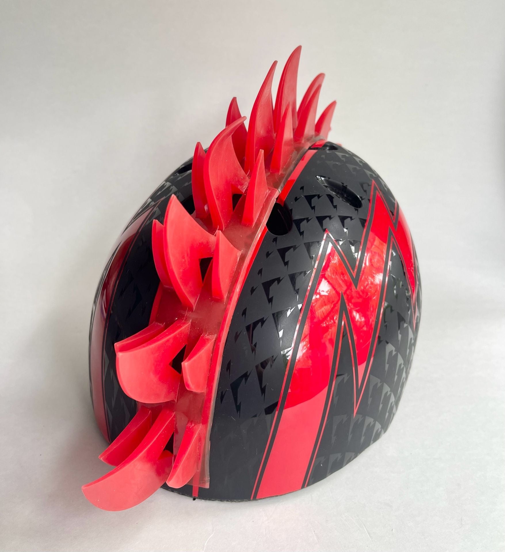 Bell Helmet Spikes Lightning Red Black Child Size S 50-54cm 2
