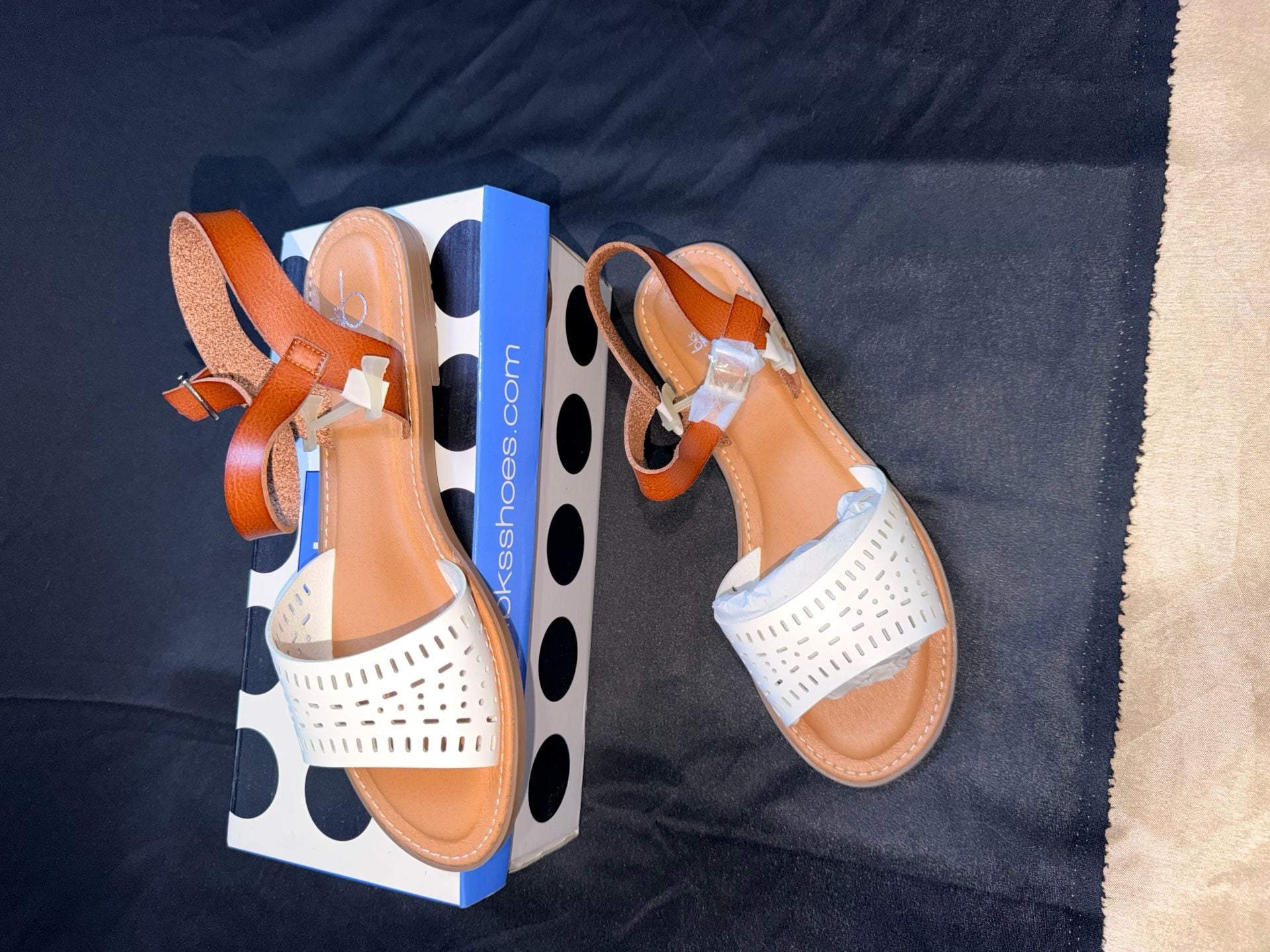 BKS Paca Sandals Size 10M White Brown 6