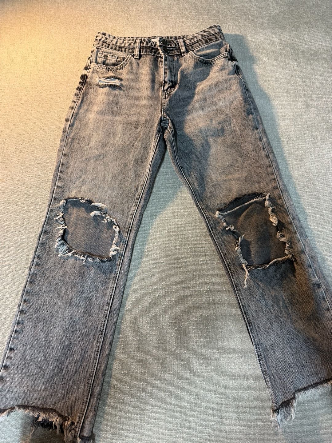 Vervet Blue Jeans T5124 Size 27 Acid Wash Distressed Raw Hem 2