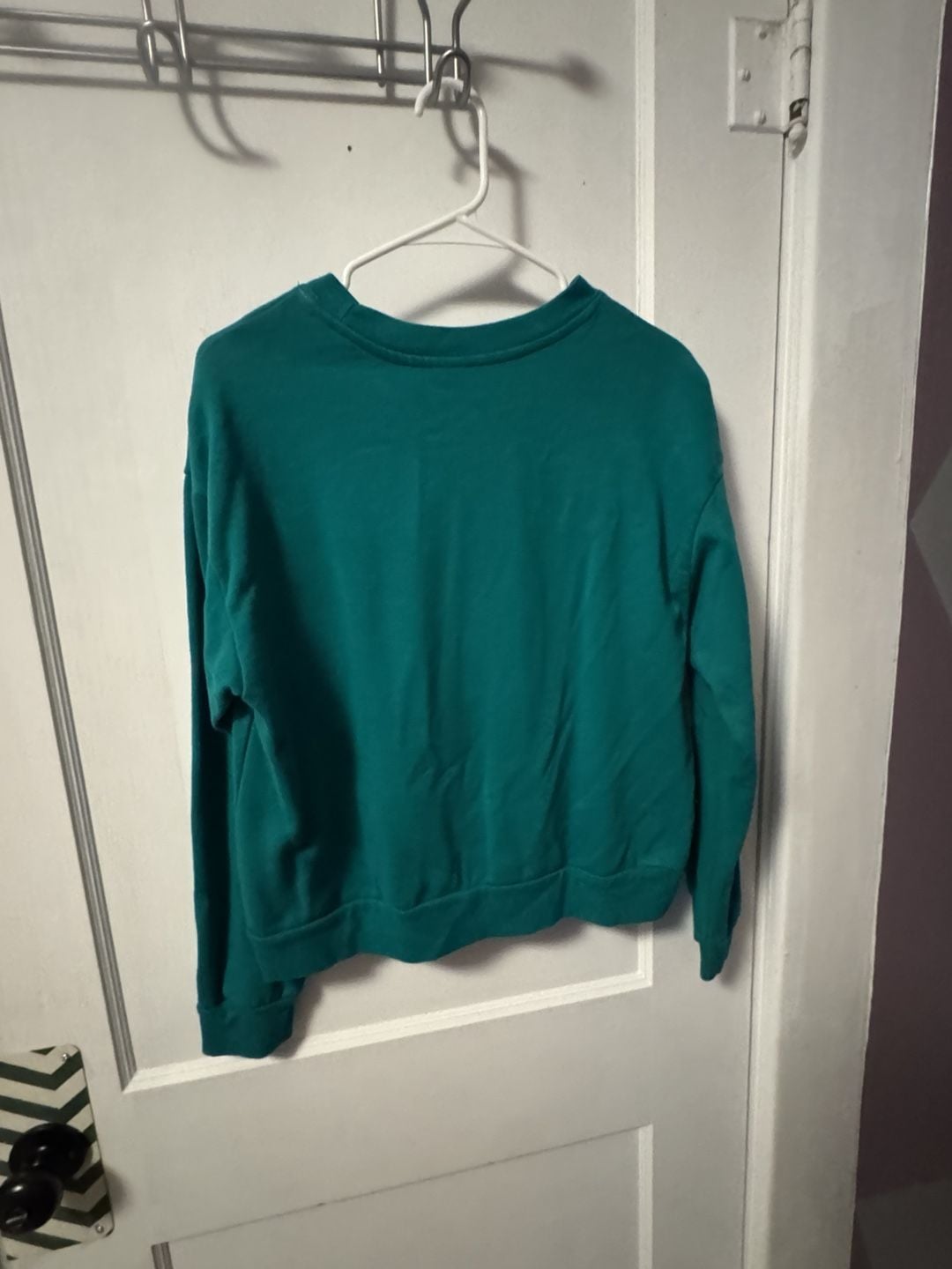 Nickelodeon Spongebob Squarepants Christmas Sweatshirt Size M Green 2