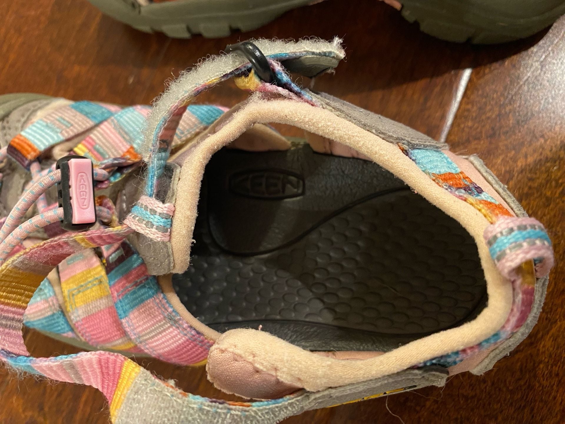 Keen Newport H2 Sandals Multi Stripe Size 13 6
