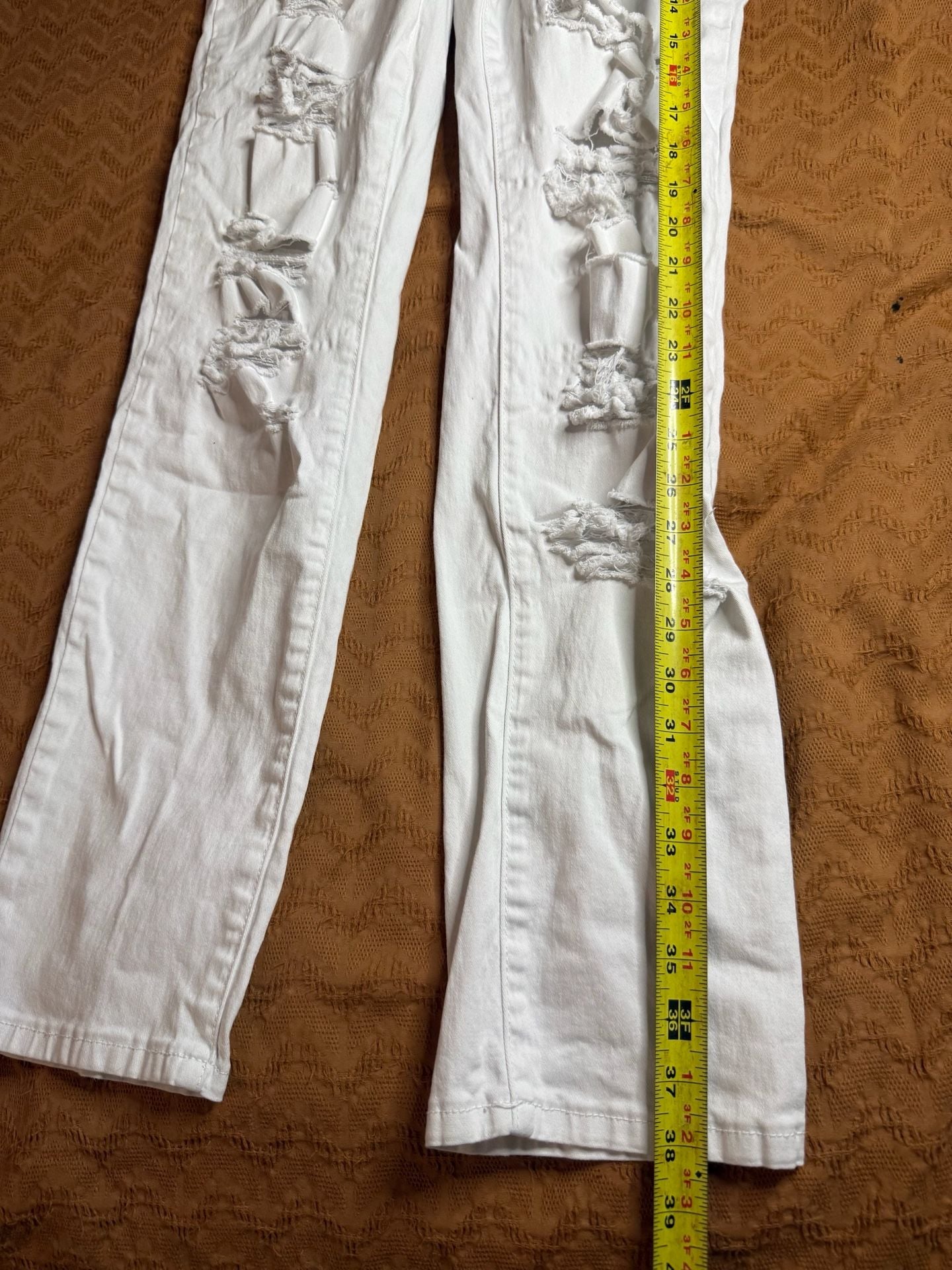 Smoke & Ash Distressed Slim Jeans 34x32 White Denim 4