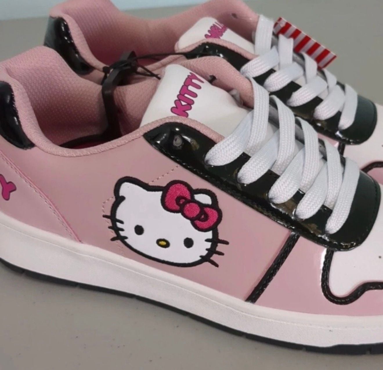 Hello Kitty by Sanrio Women's Pink Casual Court Sneakers, Pink sz11 3