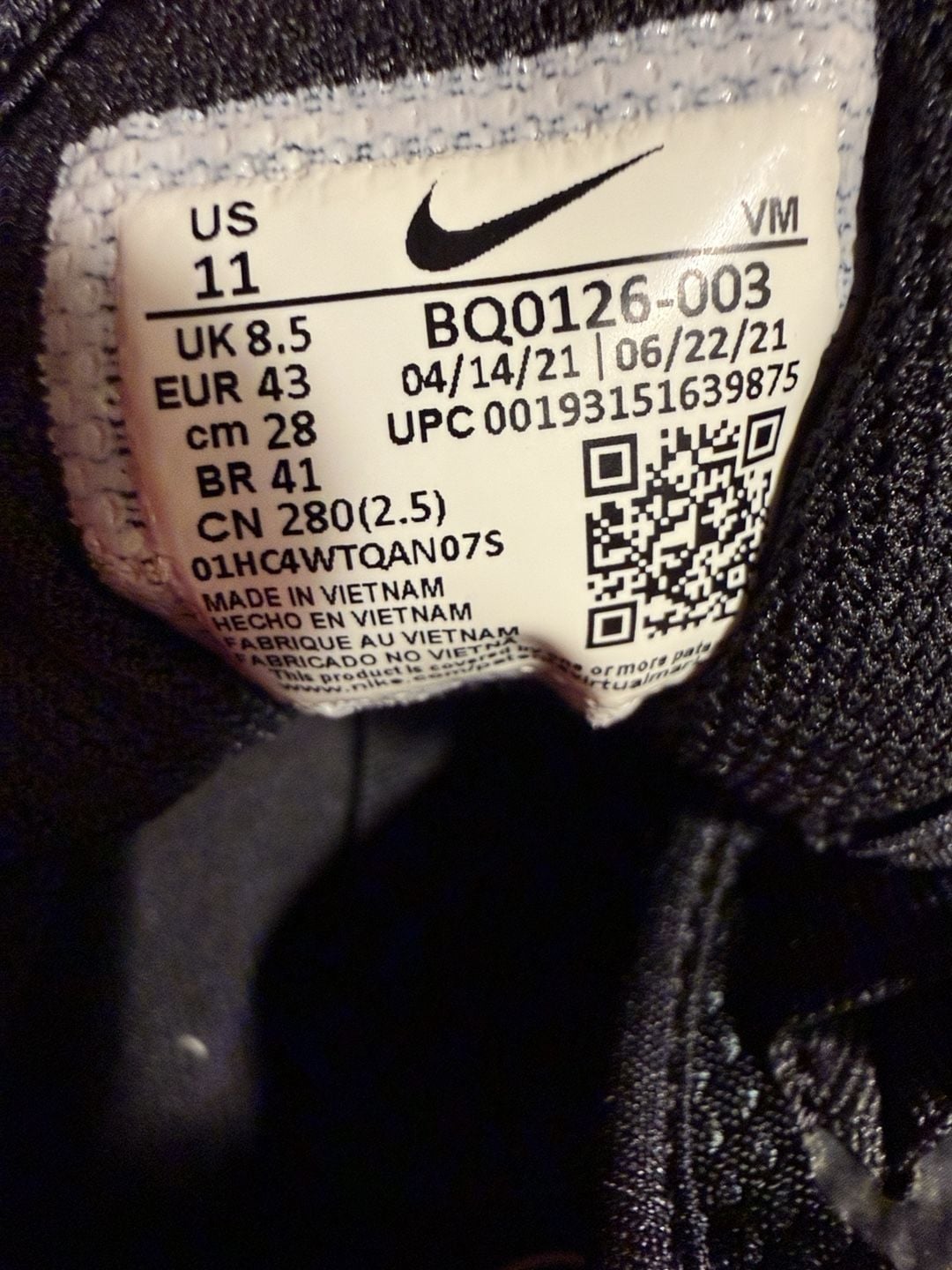 LUS 25 Nike Air Max Axis Size 11 Black Sneakers 6