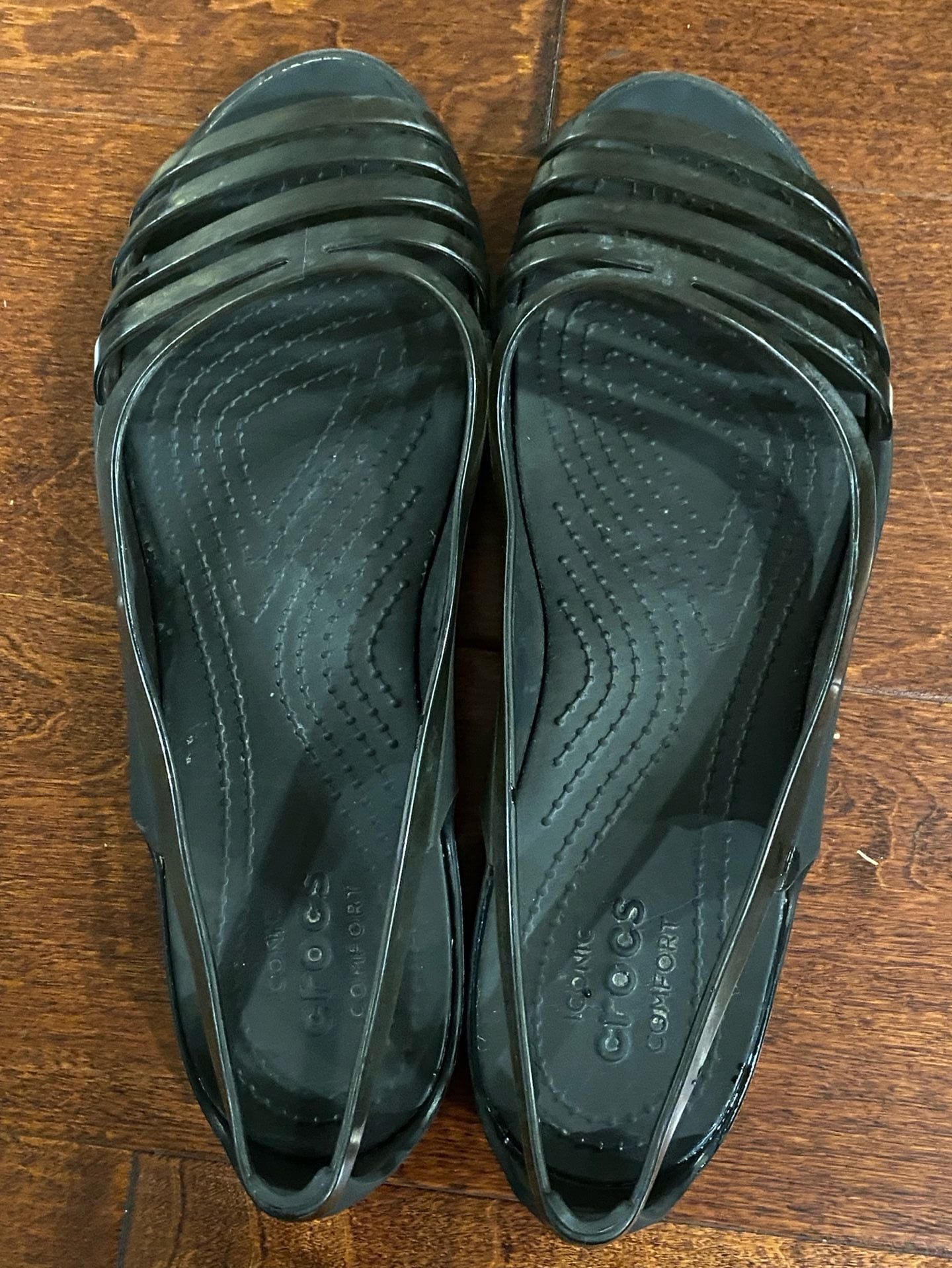 Crocs Isabella Strappy Sandal Black 4