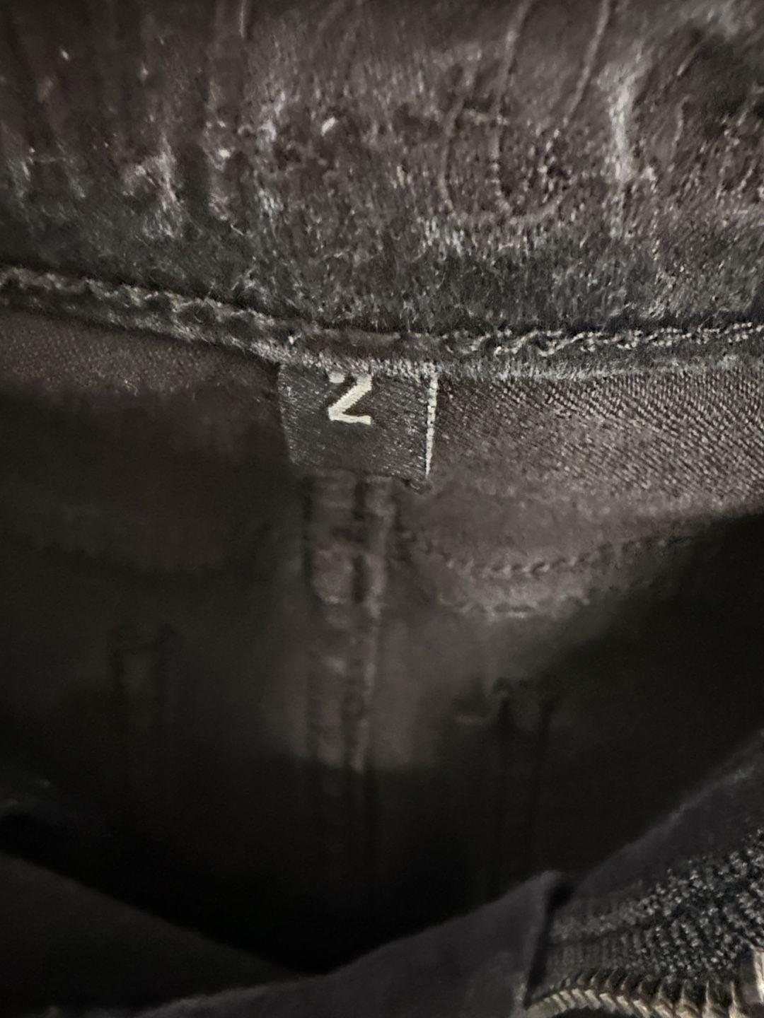 Kut From The Kloth Carlo Ankle Skinny Jeans Size 2 Black Destructured Hem
4