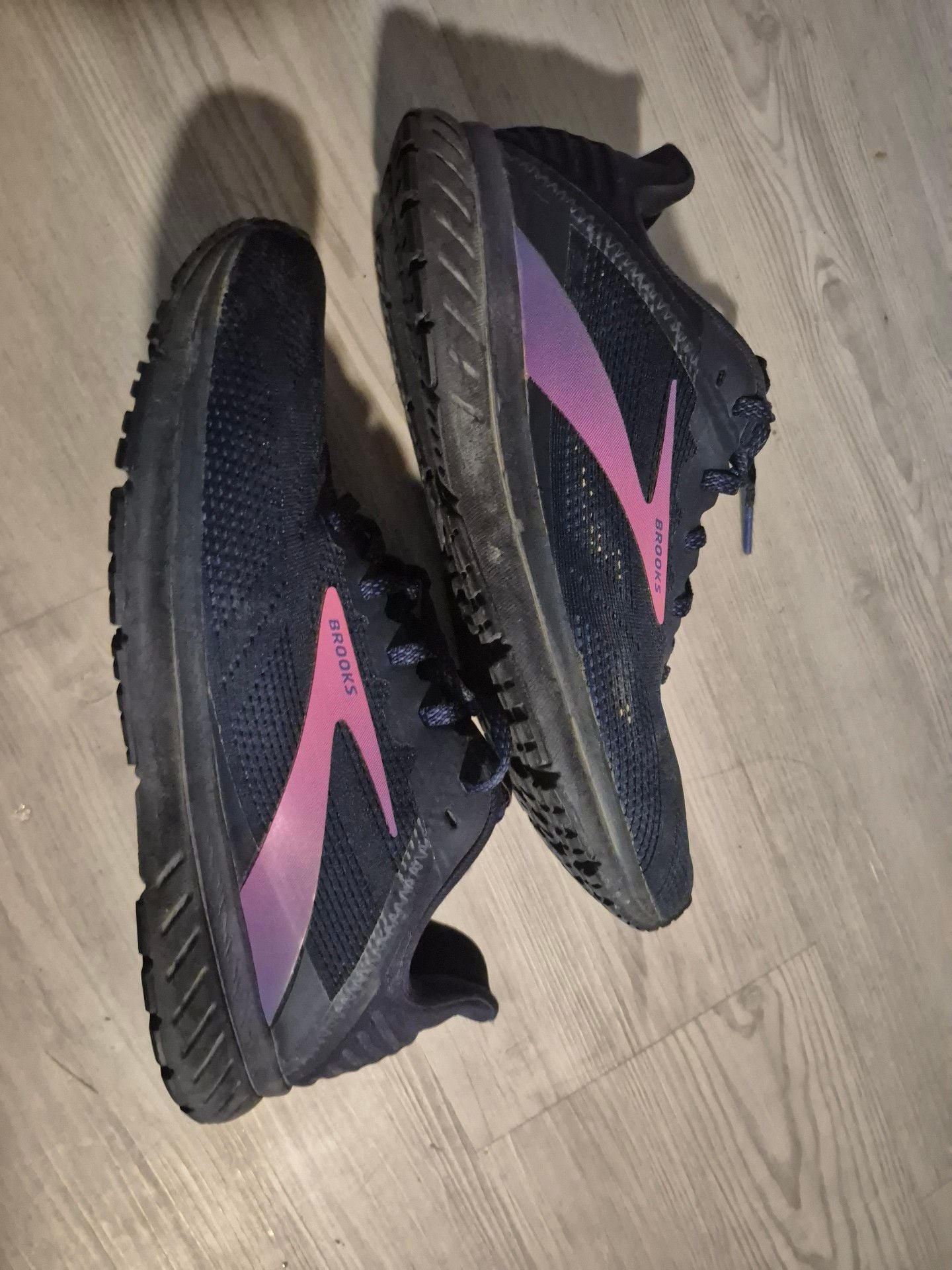 Brooks Revel 5 Size 10 Black Purple Running Shoes 2