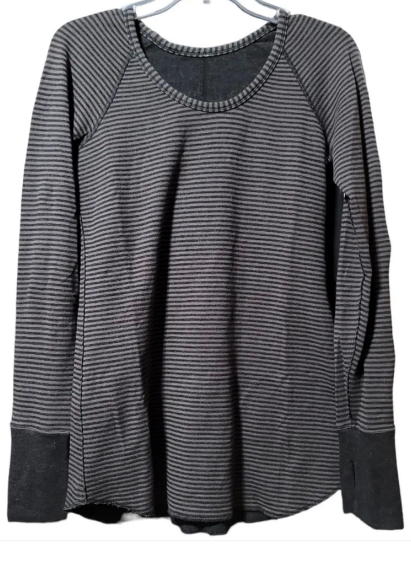 Lululemon Striped reversible grey/black long sleeve size L/10 women’s 2