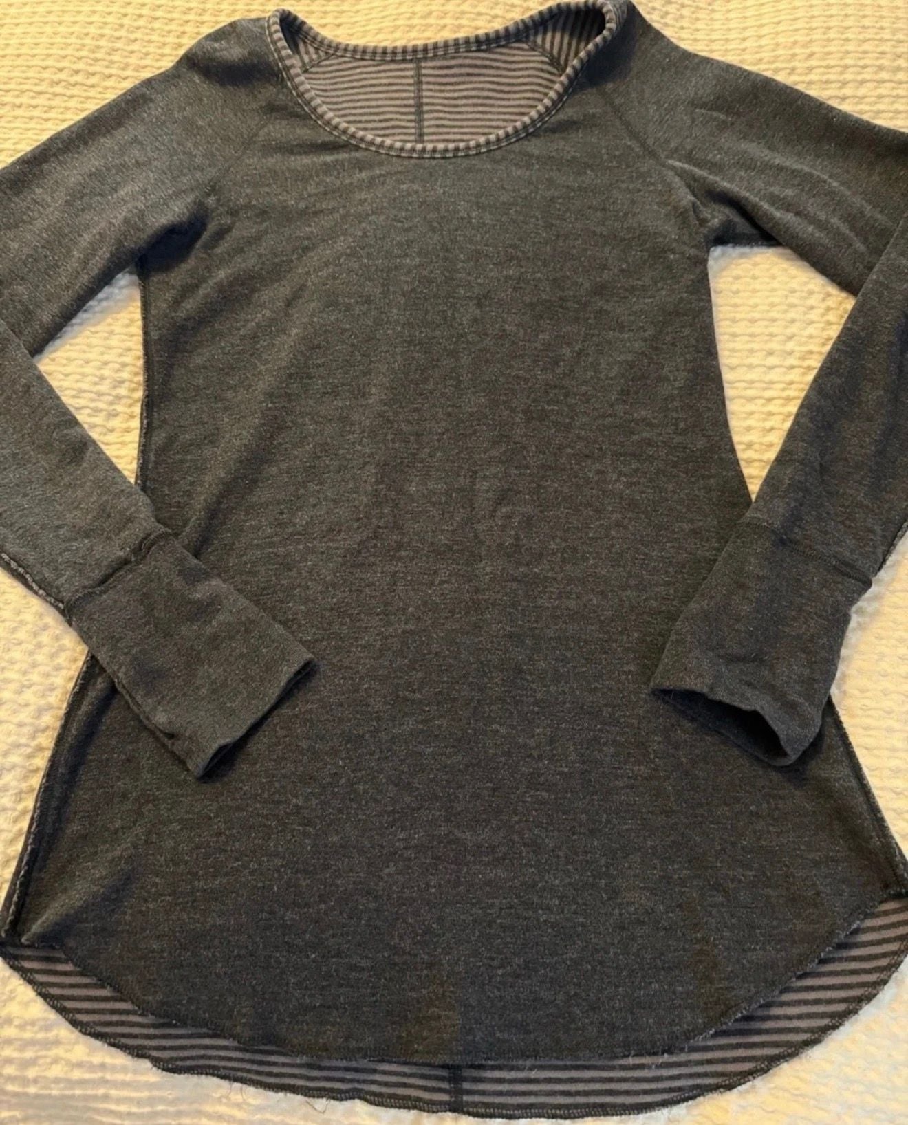 Lululemon Striped reversible grey/black long sleeve size L/10 women’s 3