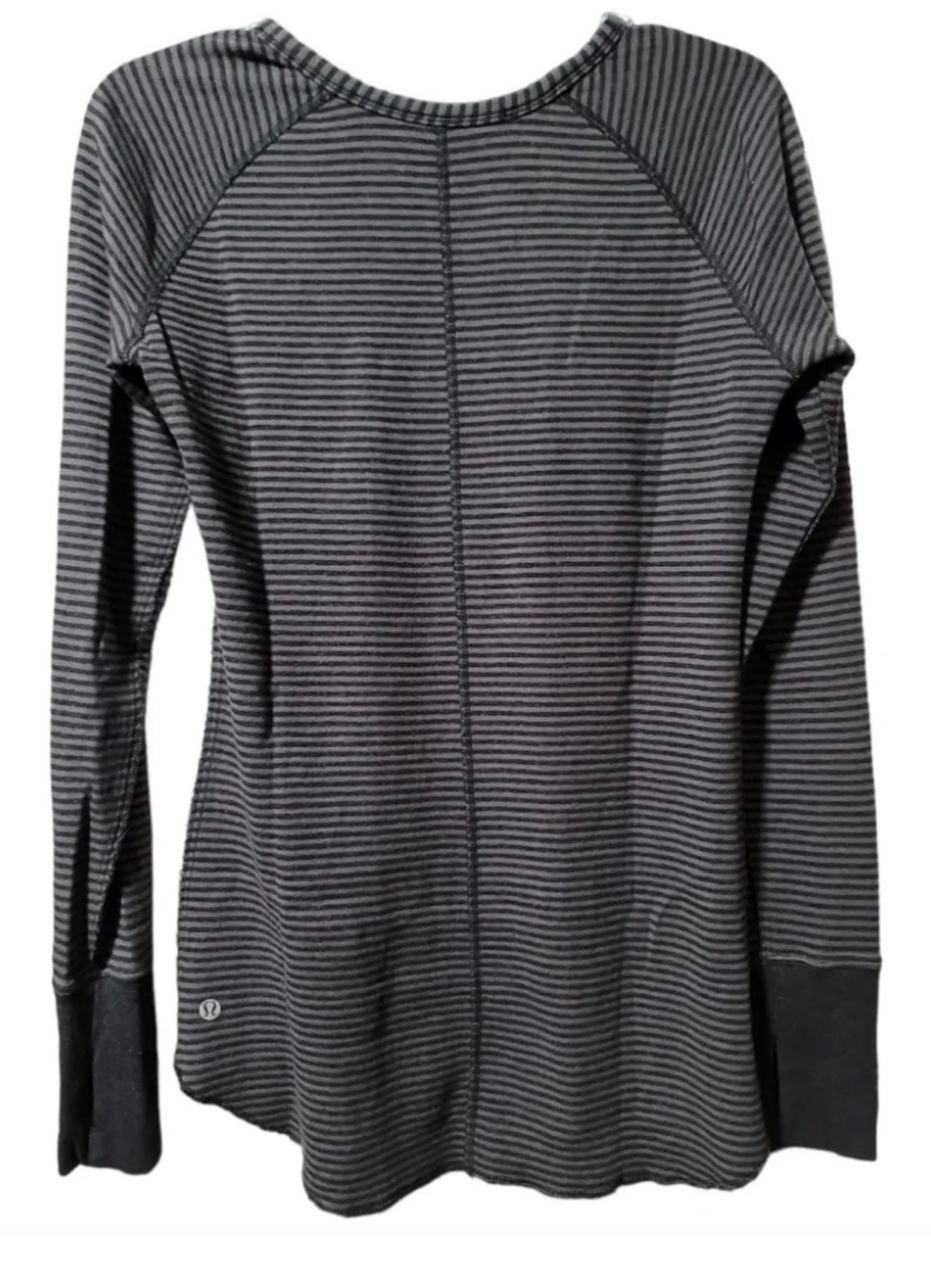 Lululemon Striped reversible grey/black long sleeve size L/10 women’s 4