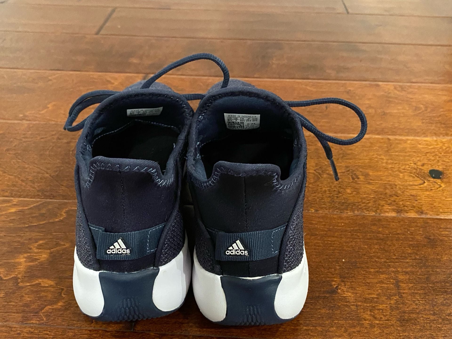 Women’s Adidas Cloudfoam Sneakers Size 8.5 4