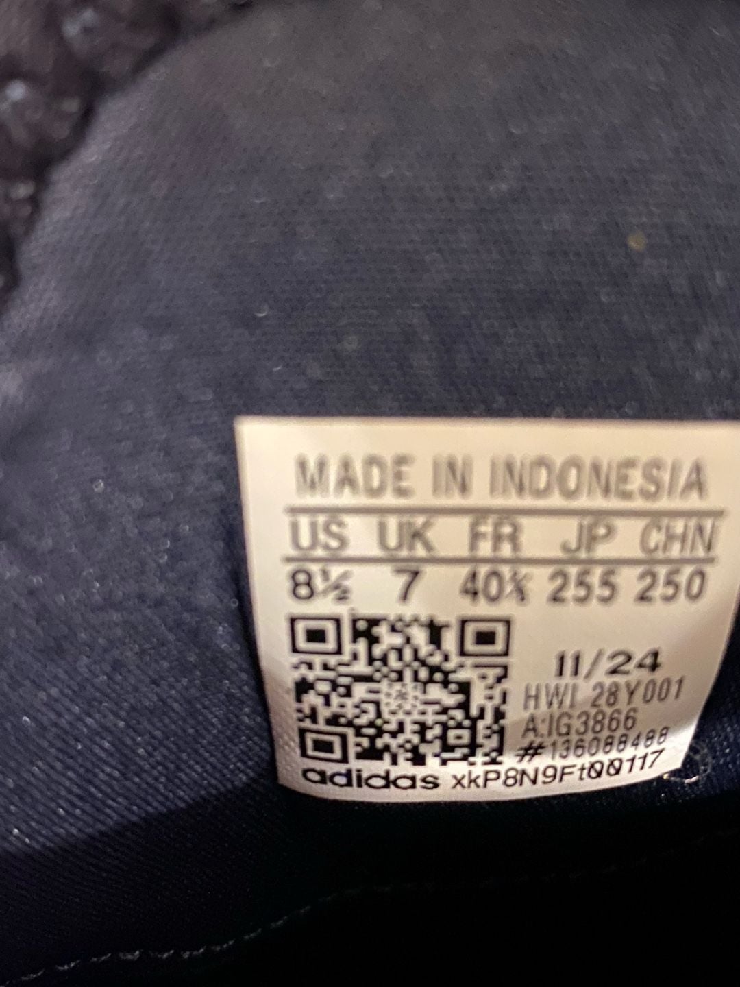 Women’s Adidas Cloudfoam Sneakers Size 8.5 10