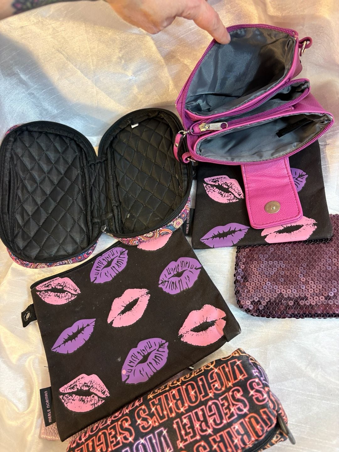 Assorted Cosmetic Bags And Pouches Lot of 7 7