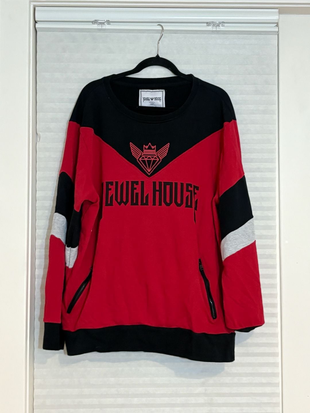 Jewel House Colorblock Sweatshirt Black Red 2