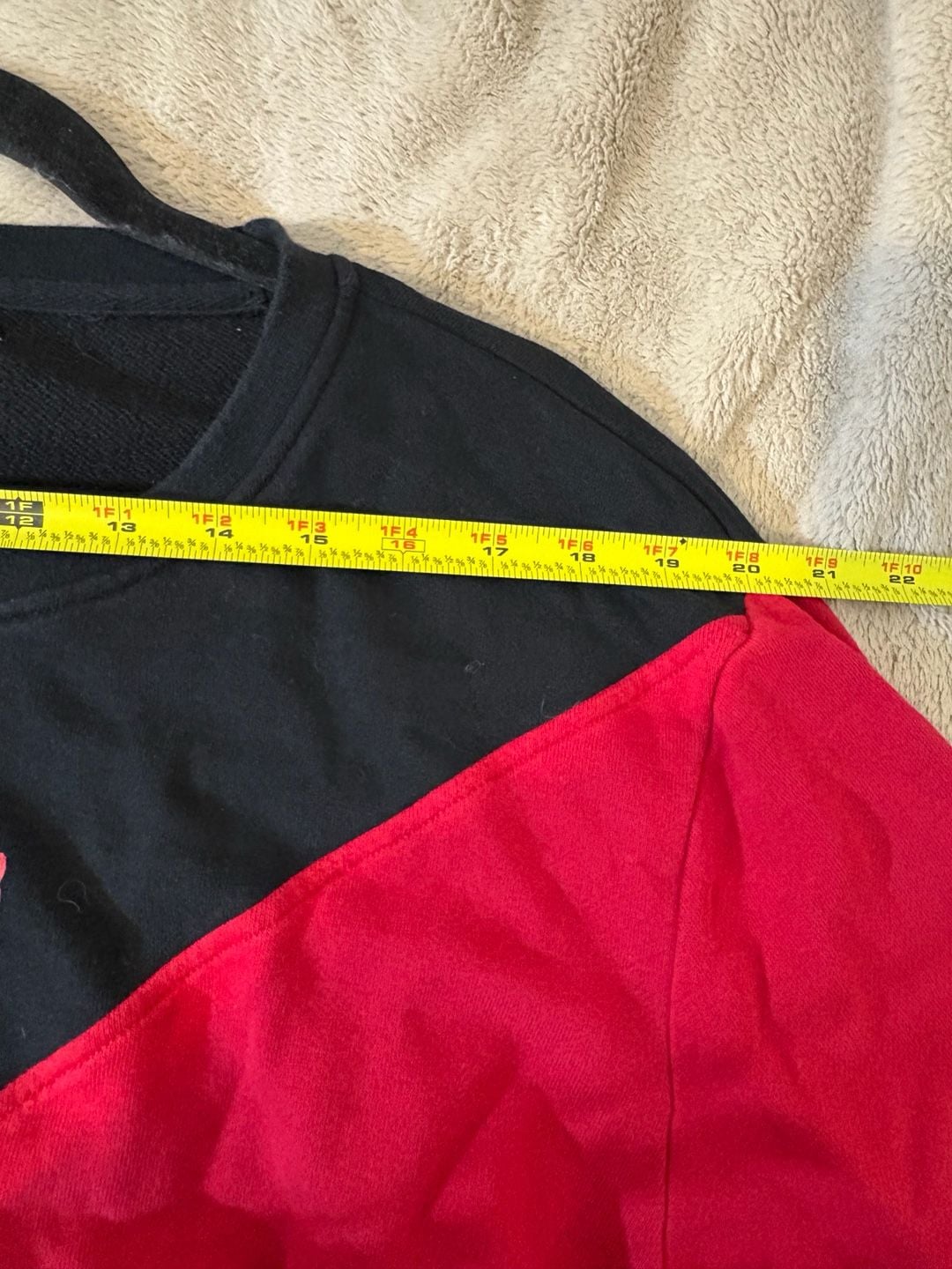 Jewel House Colorblock Sweatshirt Black Red 7