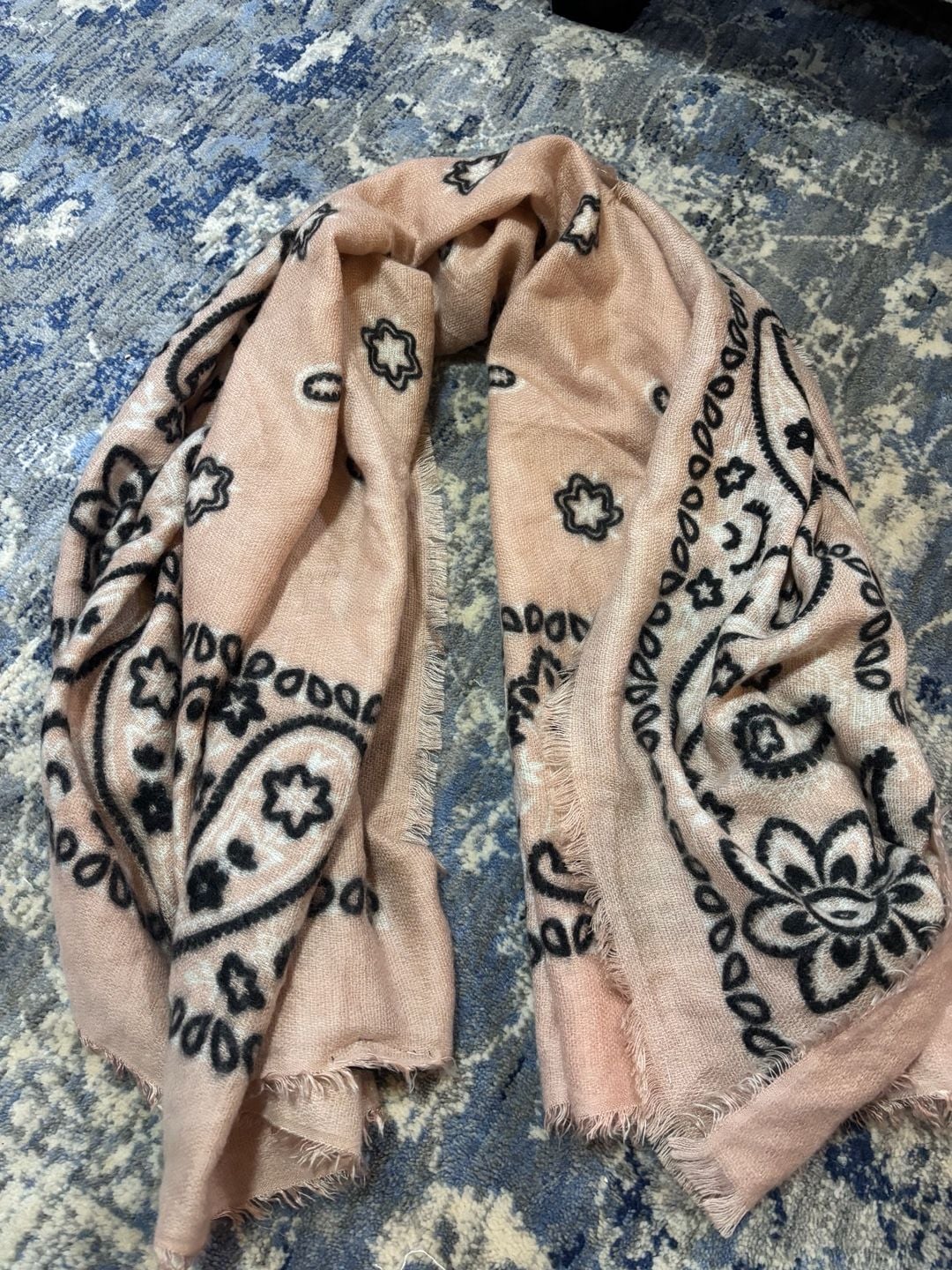 Steve Madden Pink Black Paisley bandanna Print Fringe Scarf 3