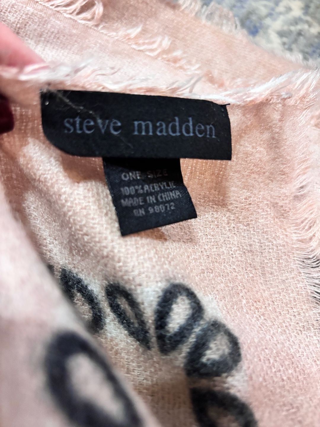 Steve Madden Pink Black Paisley bandanna Print Fringe Scarf 4