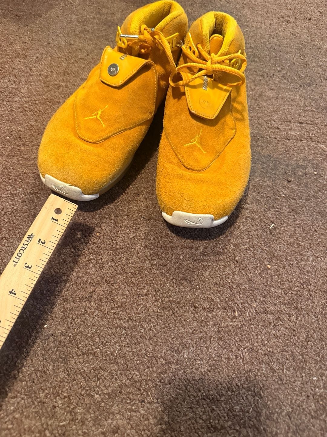 Jordan Jumpman Team Pro Sneakers Yellow Suede 9