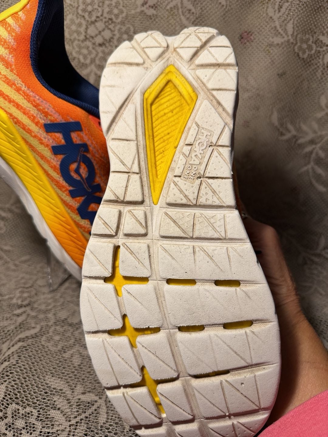 LUS 23 Hoka One One Carbon X Size 9.5 Orange Running Shoes 4
