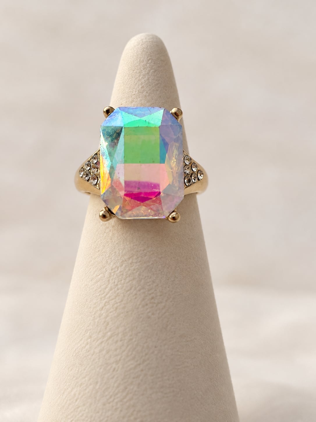 Gold Tone Aurora Borealis Crystal Rhinestone Statement Ring Size 7 3