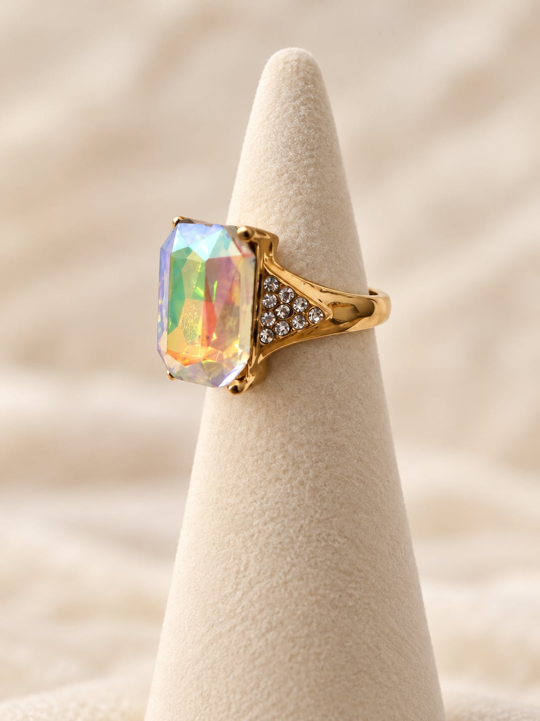 Gold Tone Aurora Borealis Crystal Rhinestone Statement Ring Size 7 4