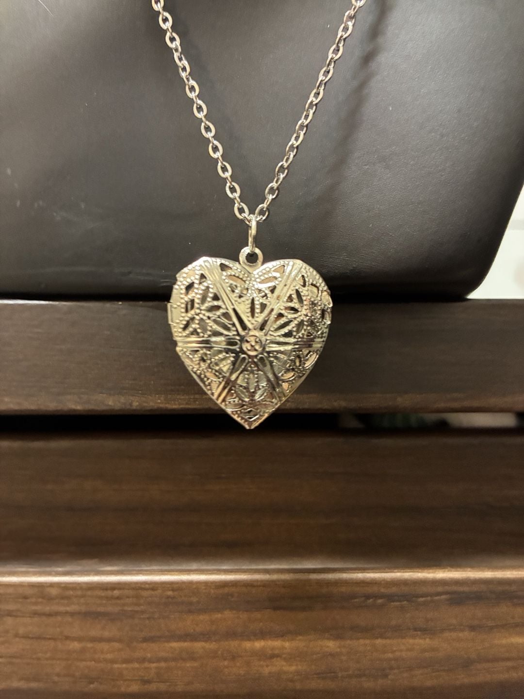 Upcycled Stainless Steel Silver Tone Filigree Heart Locket Necklace 3