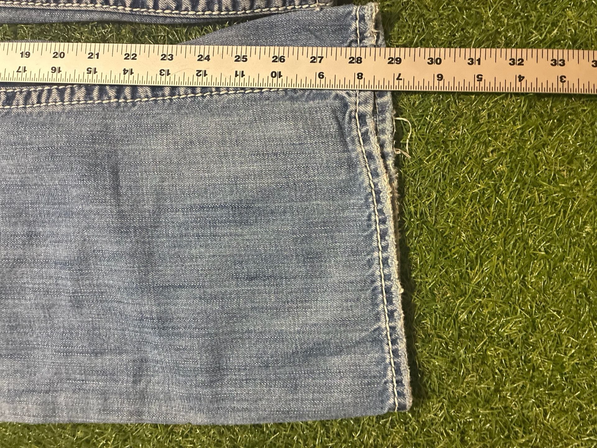 Silver Jeans Co. Craig Bootcut Jeans Light Wash 7