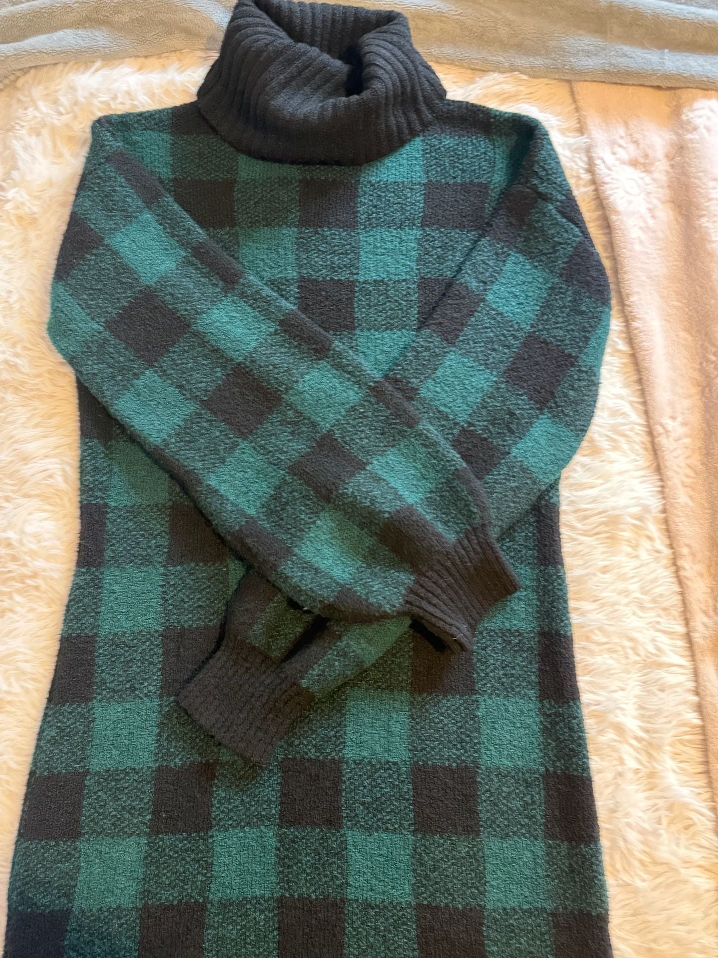 Maurices Green and Black Plaid Turtleneck dress szM has stretch 3