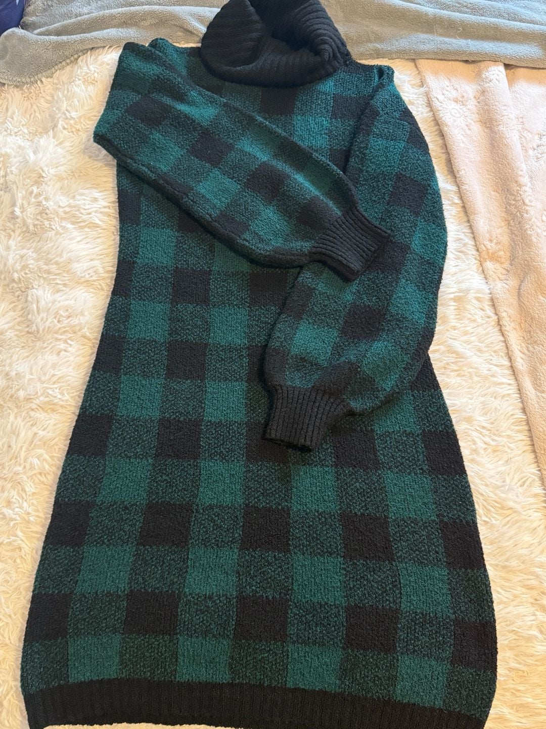 Maurices Green and Black Plaid Turtleneck dress szM has stretch 7