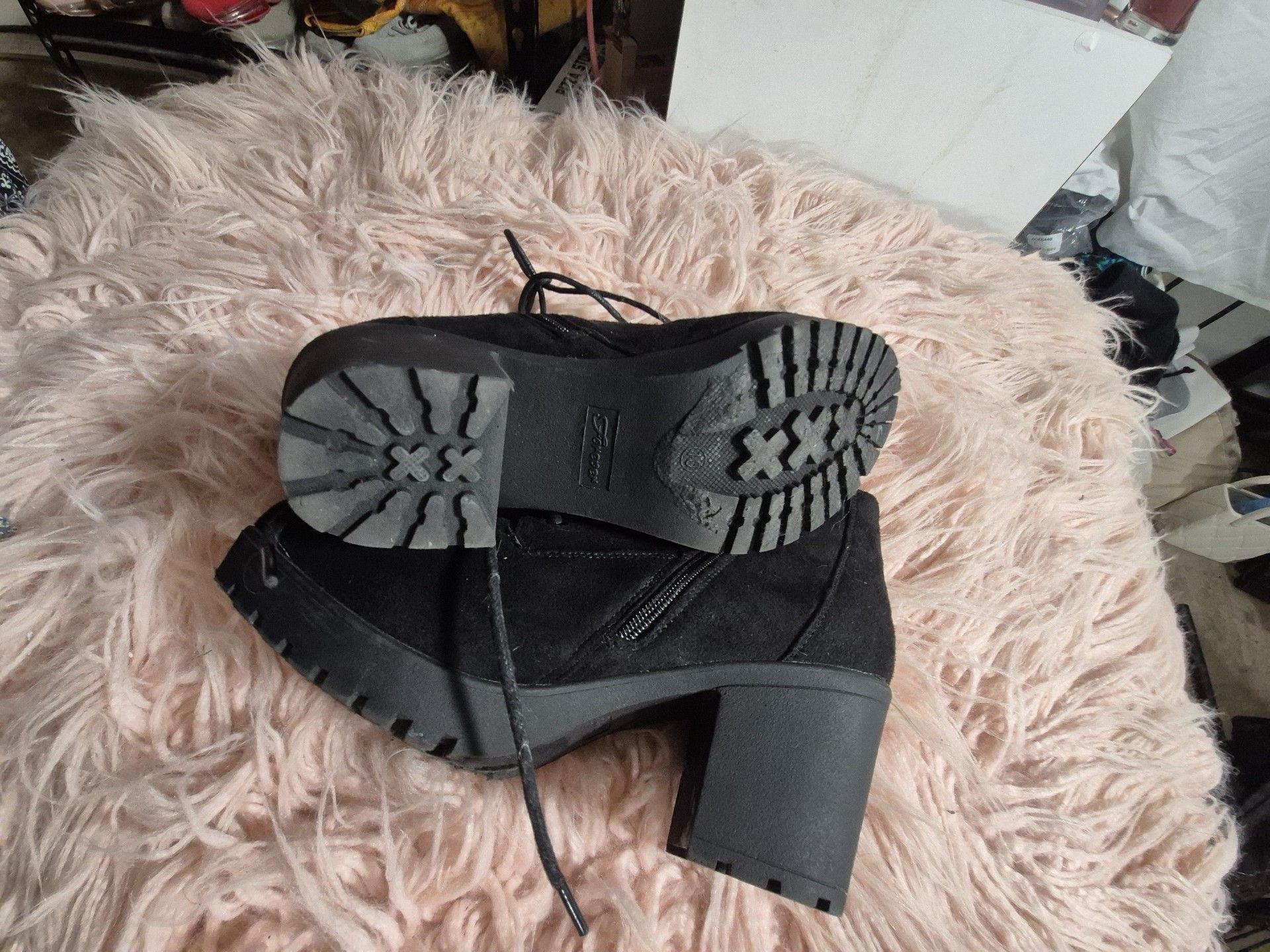 Product thumbnail 4