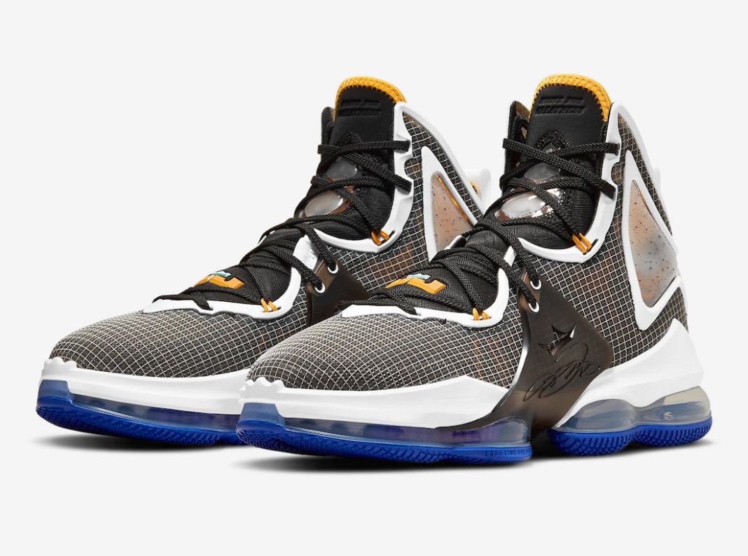 Nike LeBron 19 Graduate Basketball Shoes CZ0203-002 Size 11 Brand New  9
