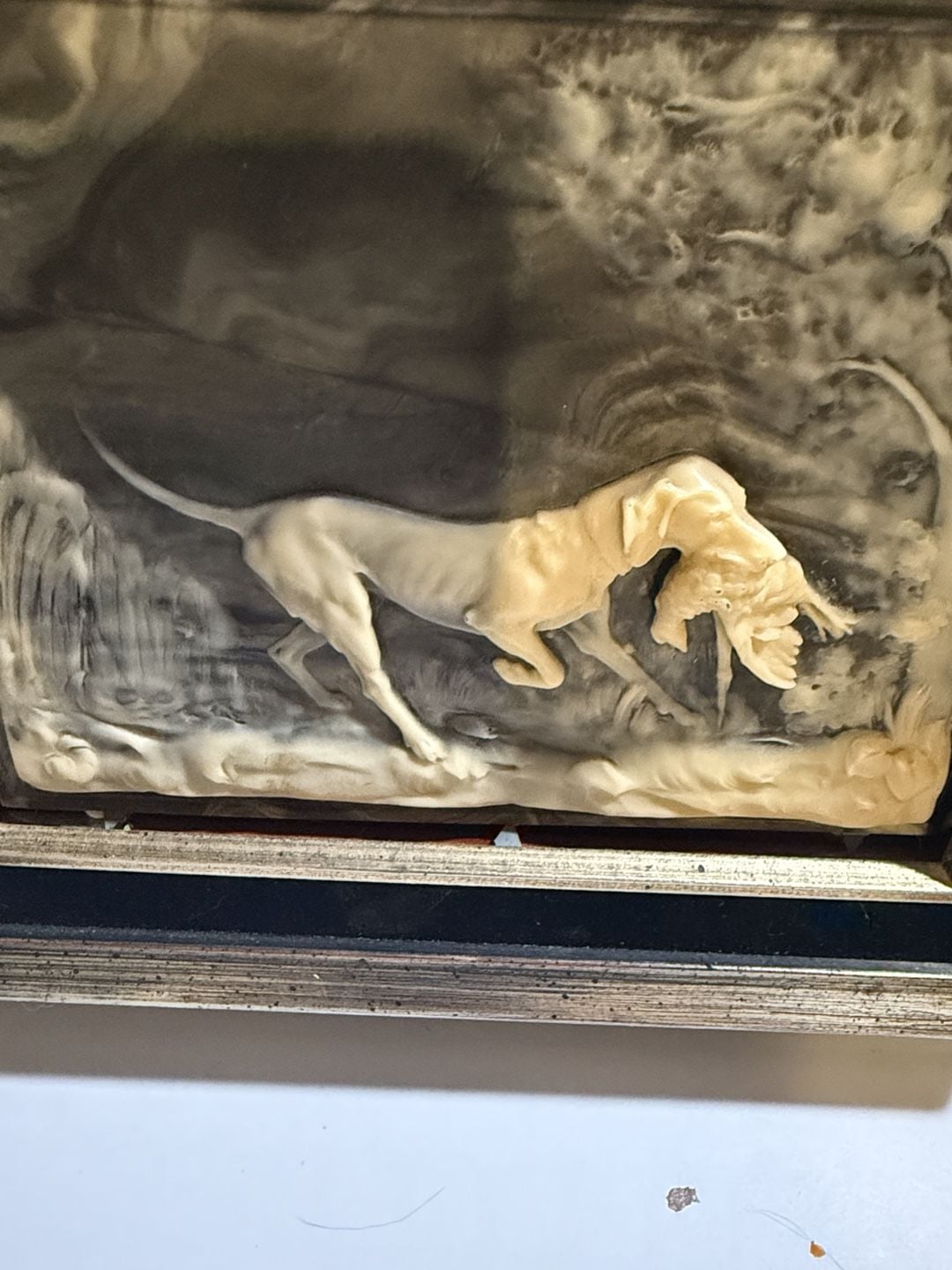Vintage Framed Relief Wall Art Hunting Dog Pointer Retrieving Duck 3D 5